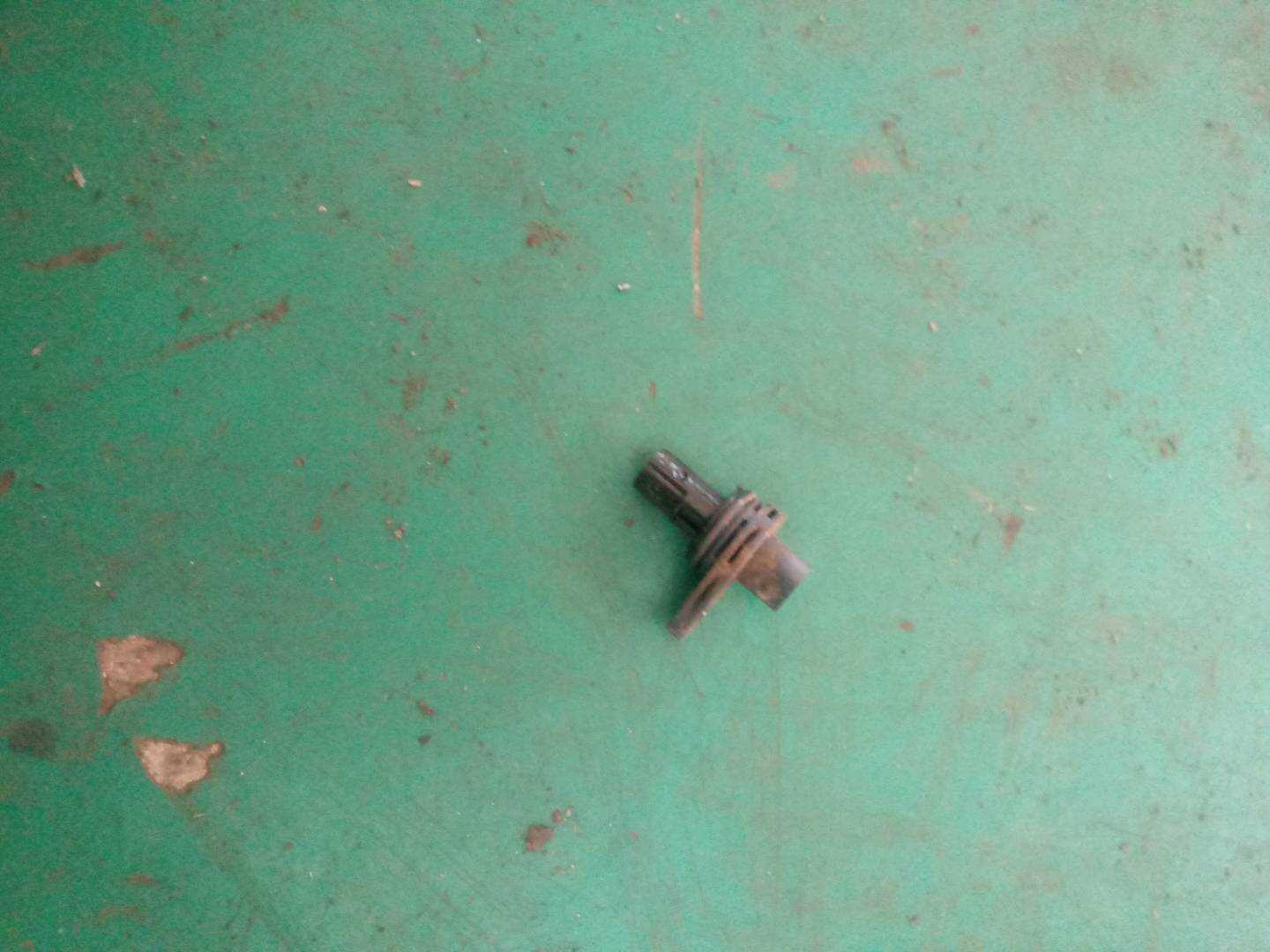 13628697982 凸轮轴位置传感器