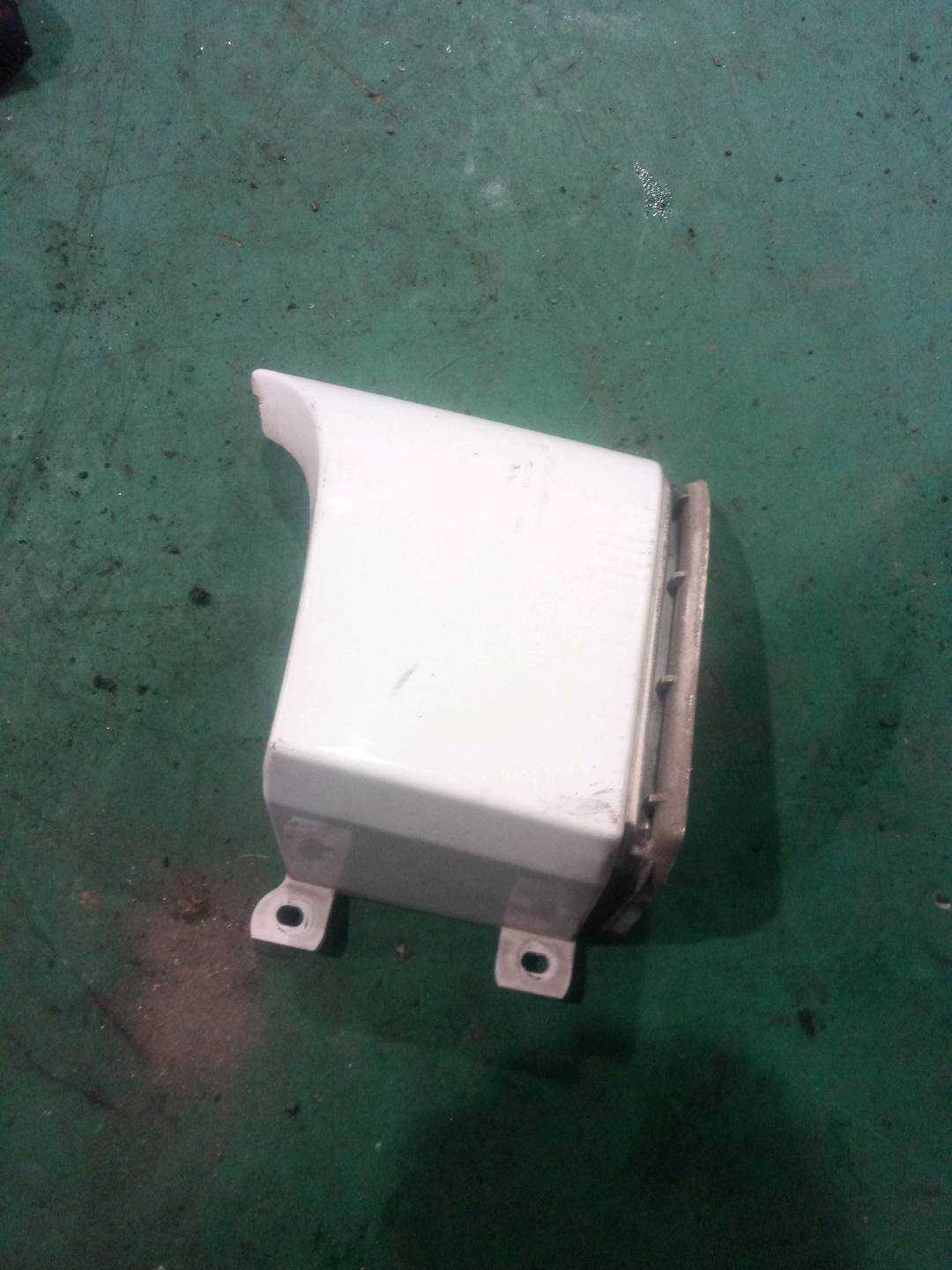 A6366940525 尾盖铰链饰盖（右）