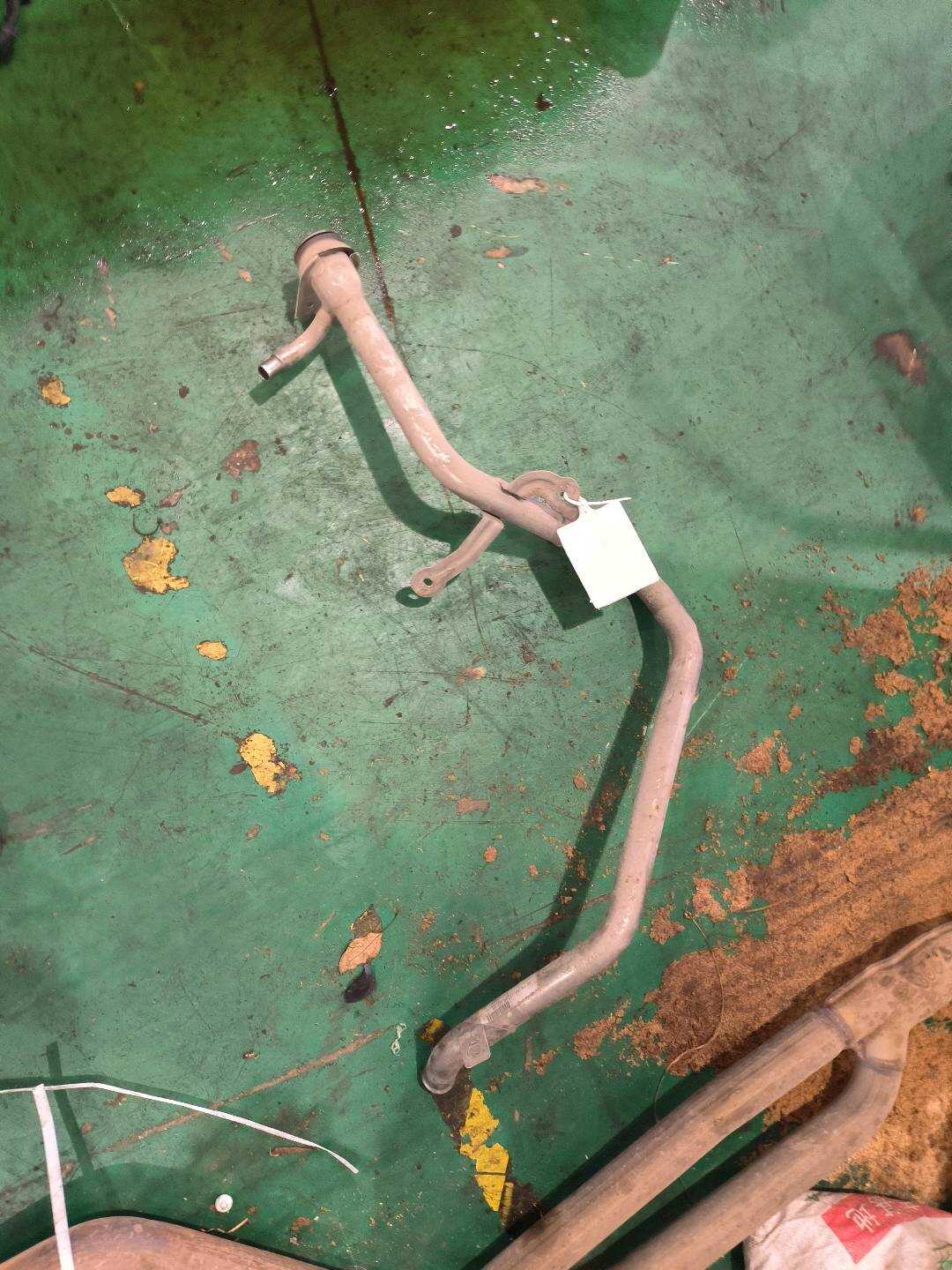 T4A17519 Fuel Tank Filler Pipe