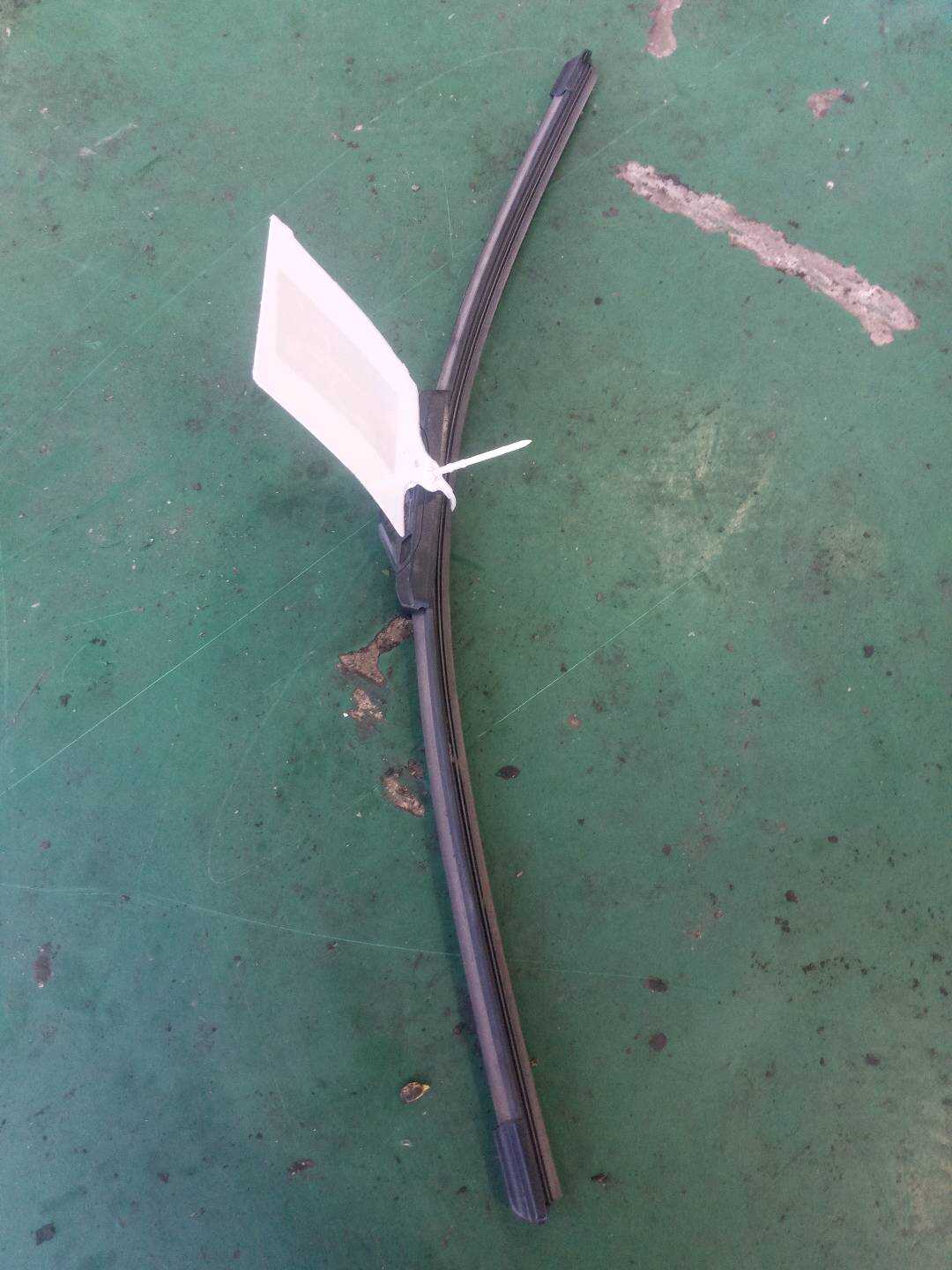 4B1955425C Front Windshield Wiper Blade, Left