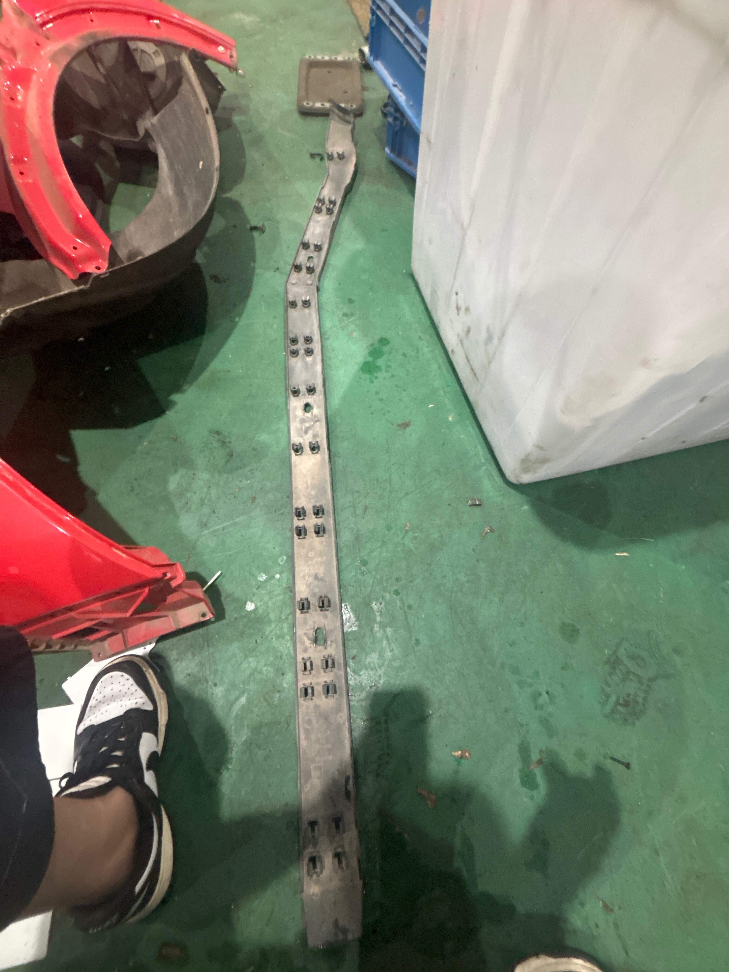 4C0201486 Fuel Pipe Cover