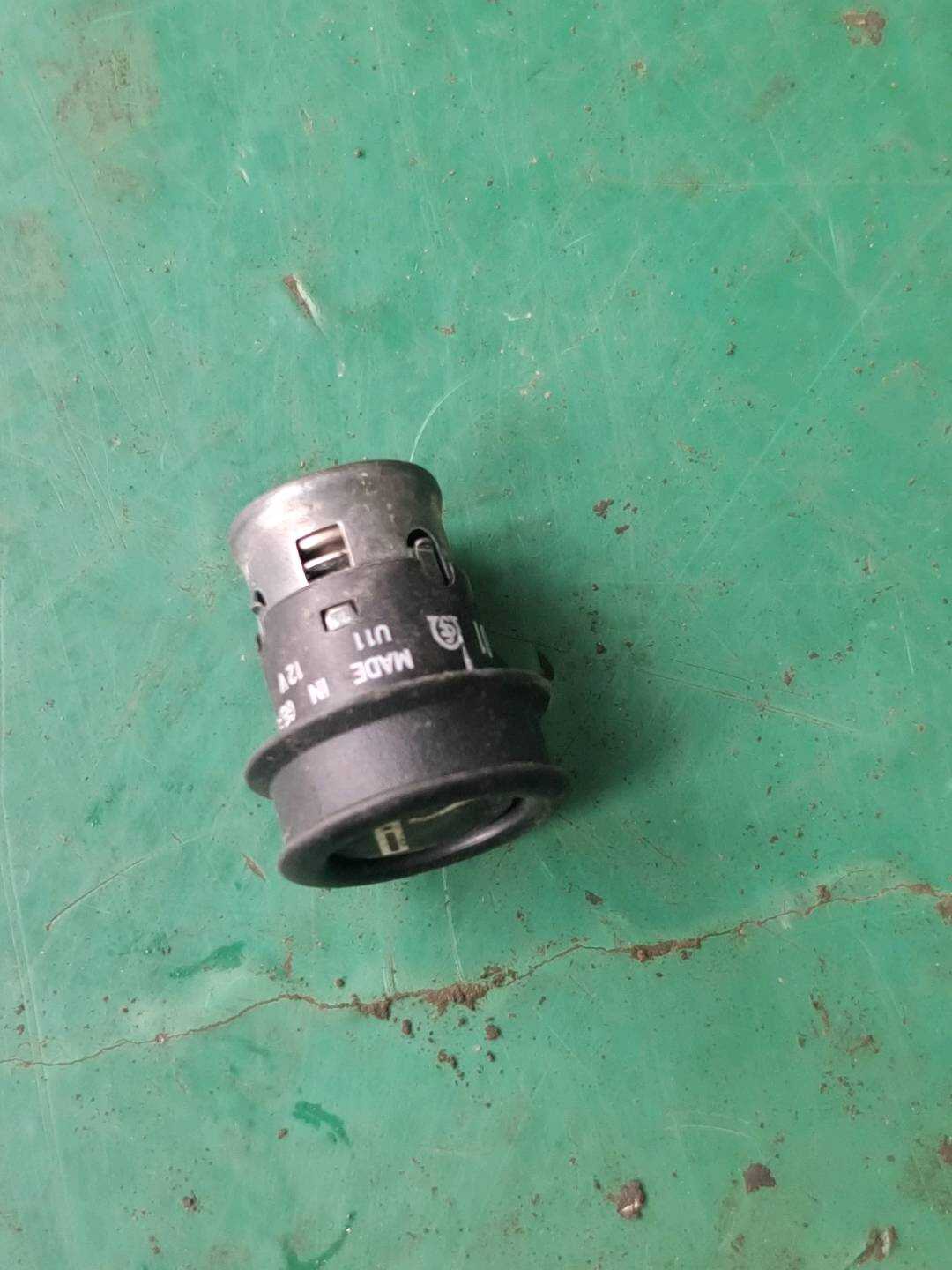 61346969134 点烟器