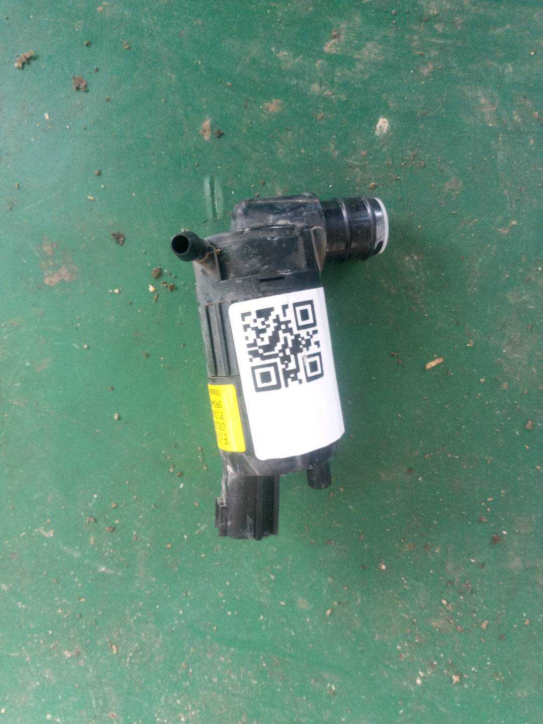 GR2B17664AA 前风挡雨刮清洗器泵