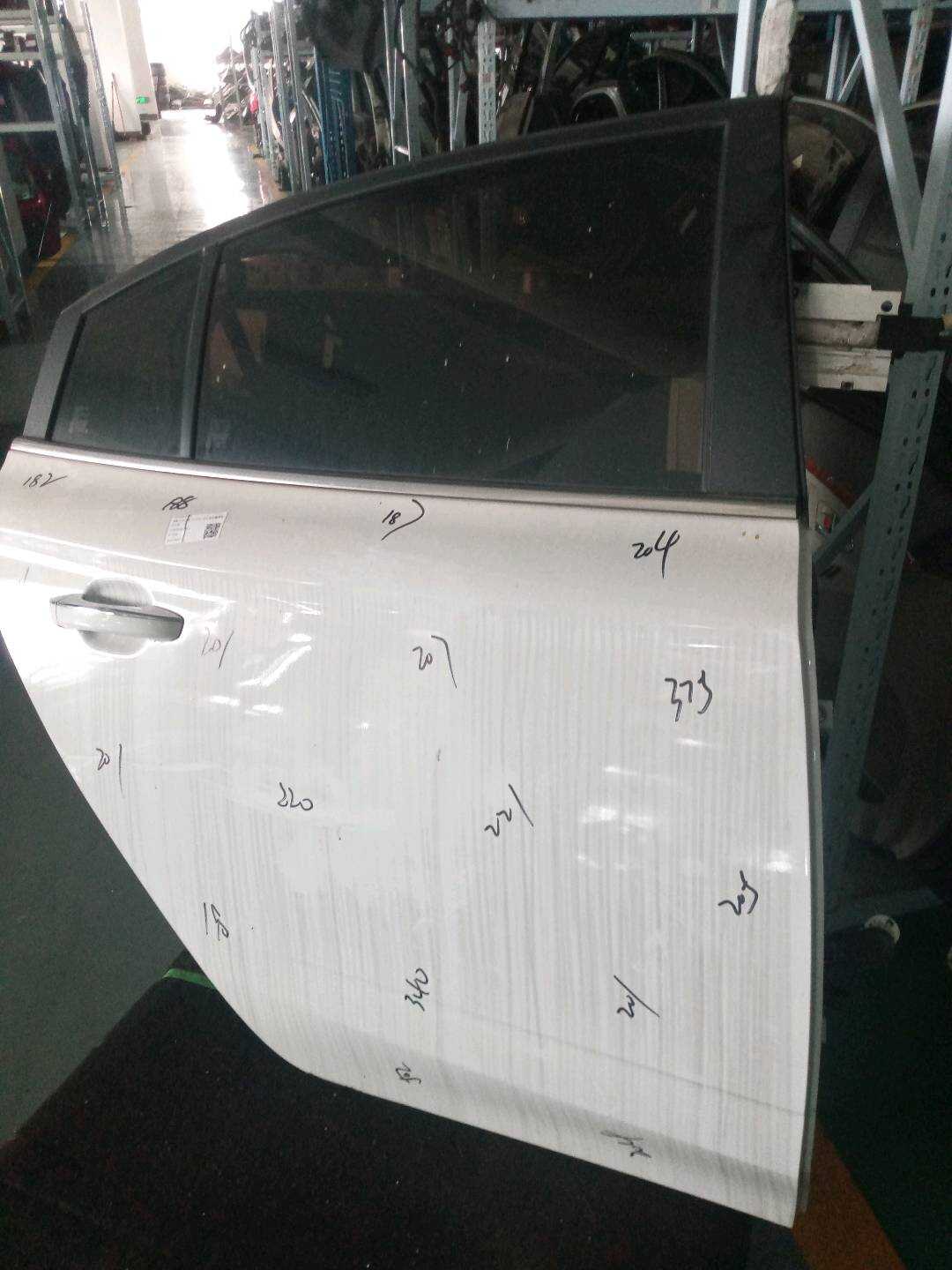 10169266SEPP 后门壳(右)
