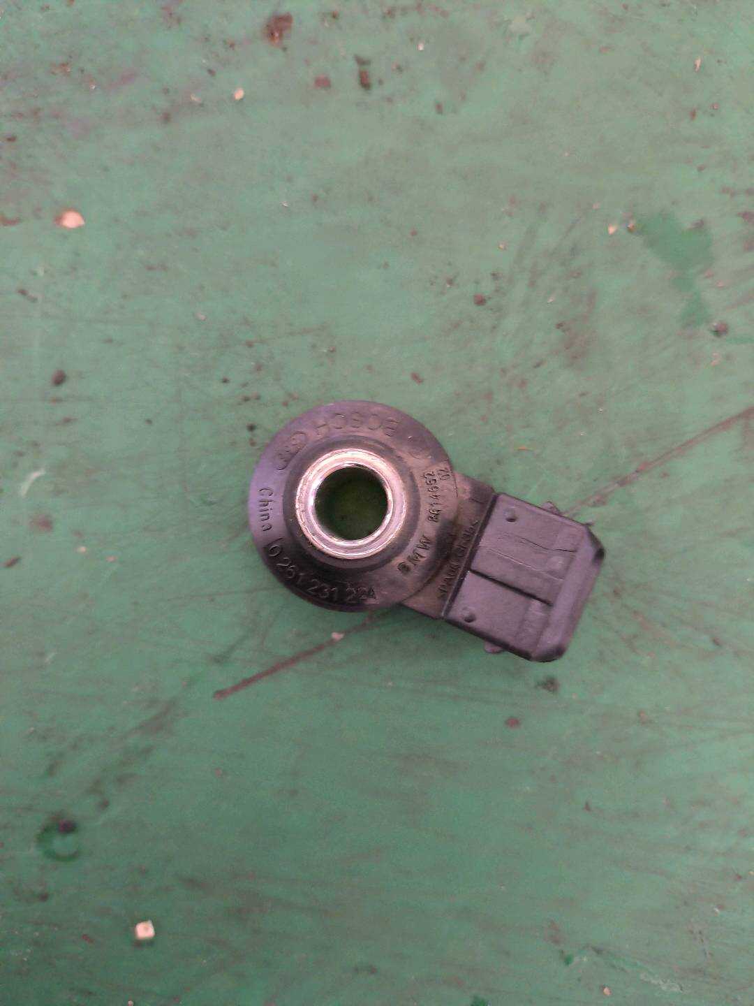 13627636937 爆震传感器