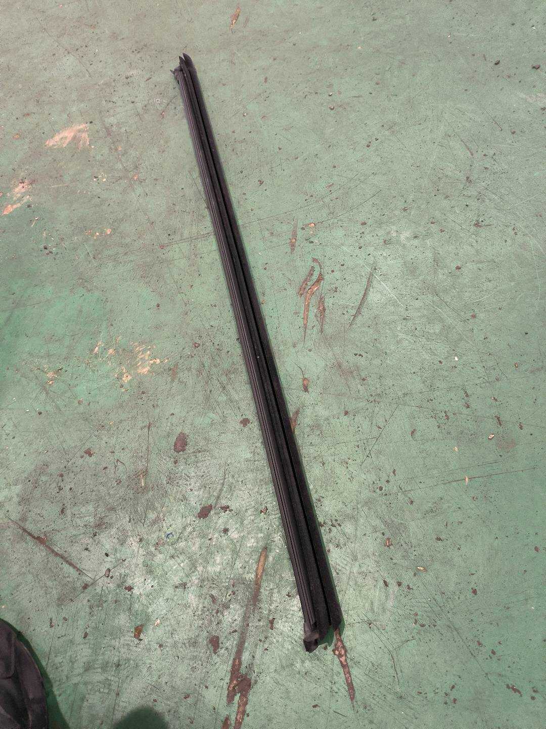 L51G837480 前门玻璃压条(右内)