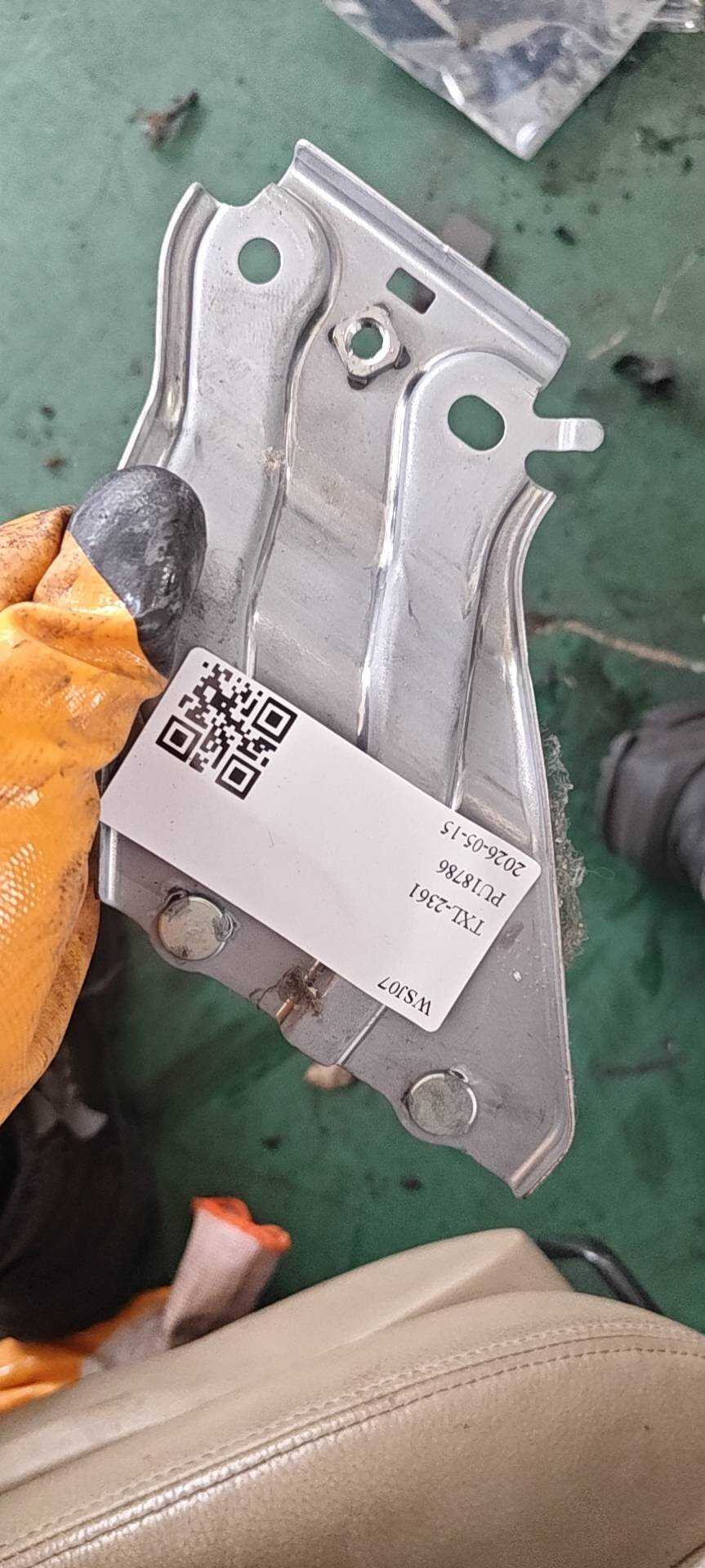 8918942010 Yaw Rate Sensor Bracket