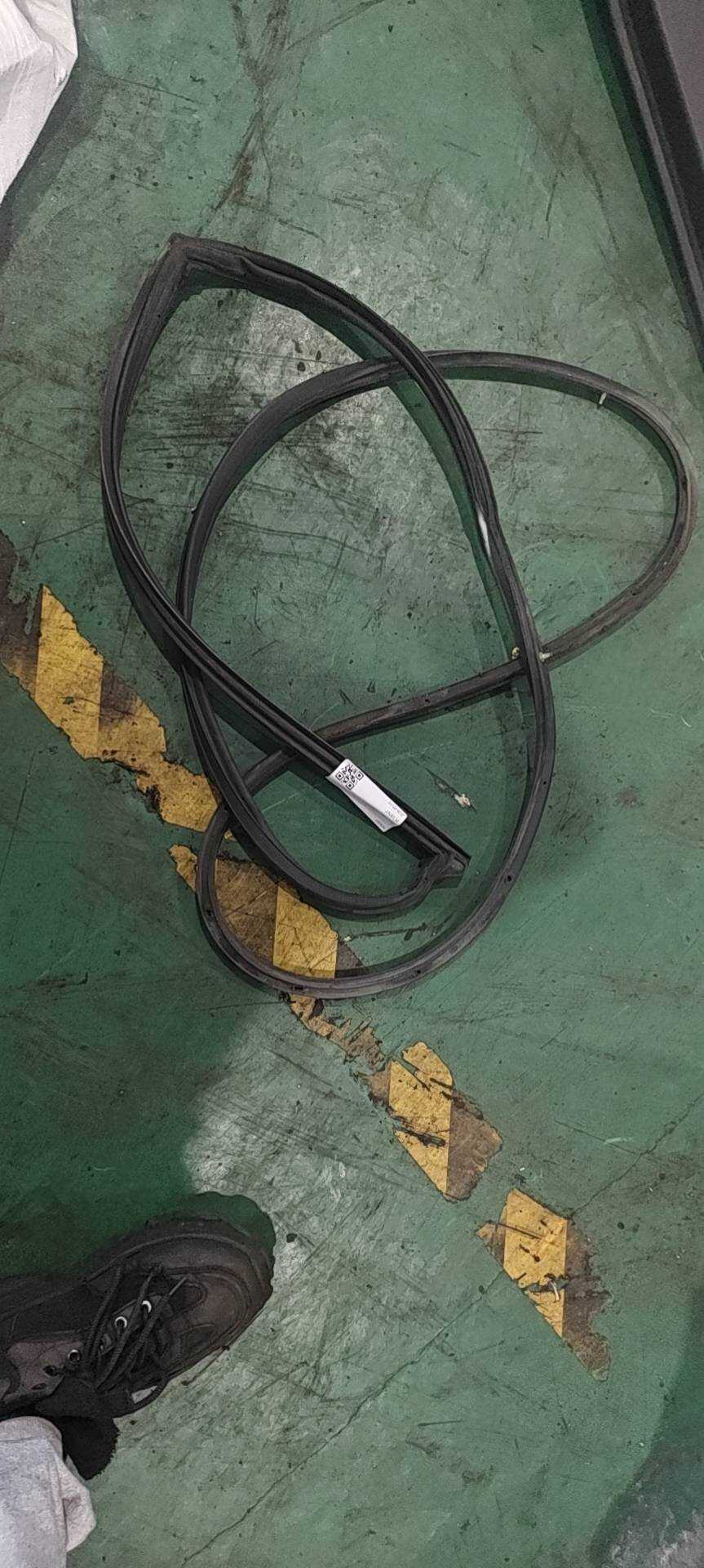 678710R020 后门车门密封胶条(右)