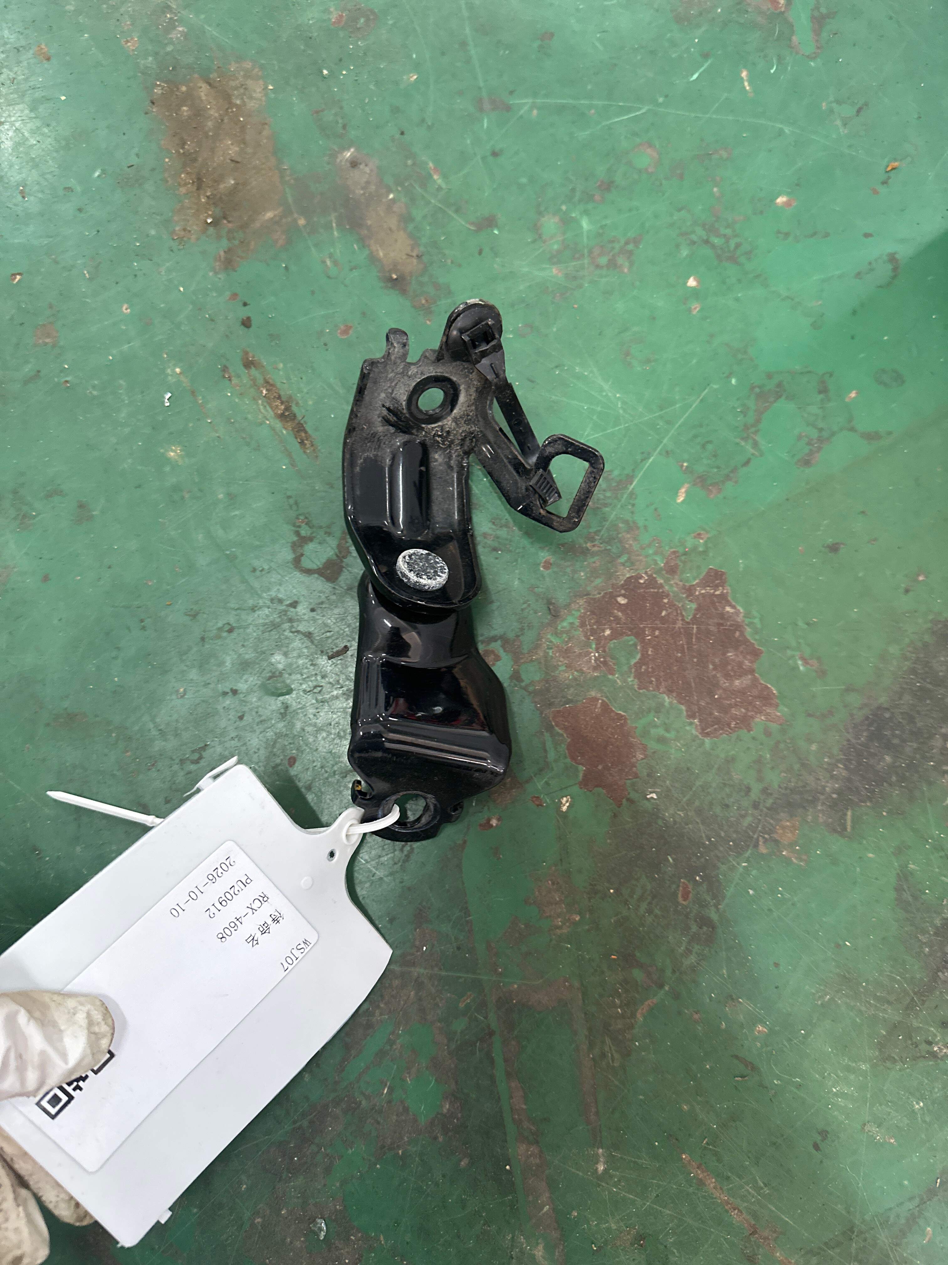 82690TL0G01 后座椅靠背支架(左)
