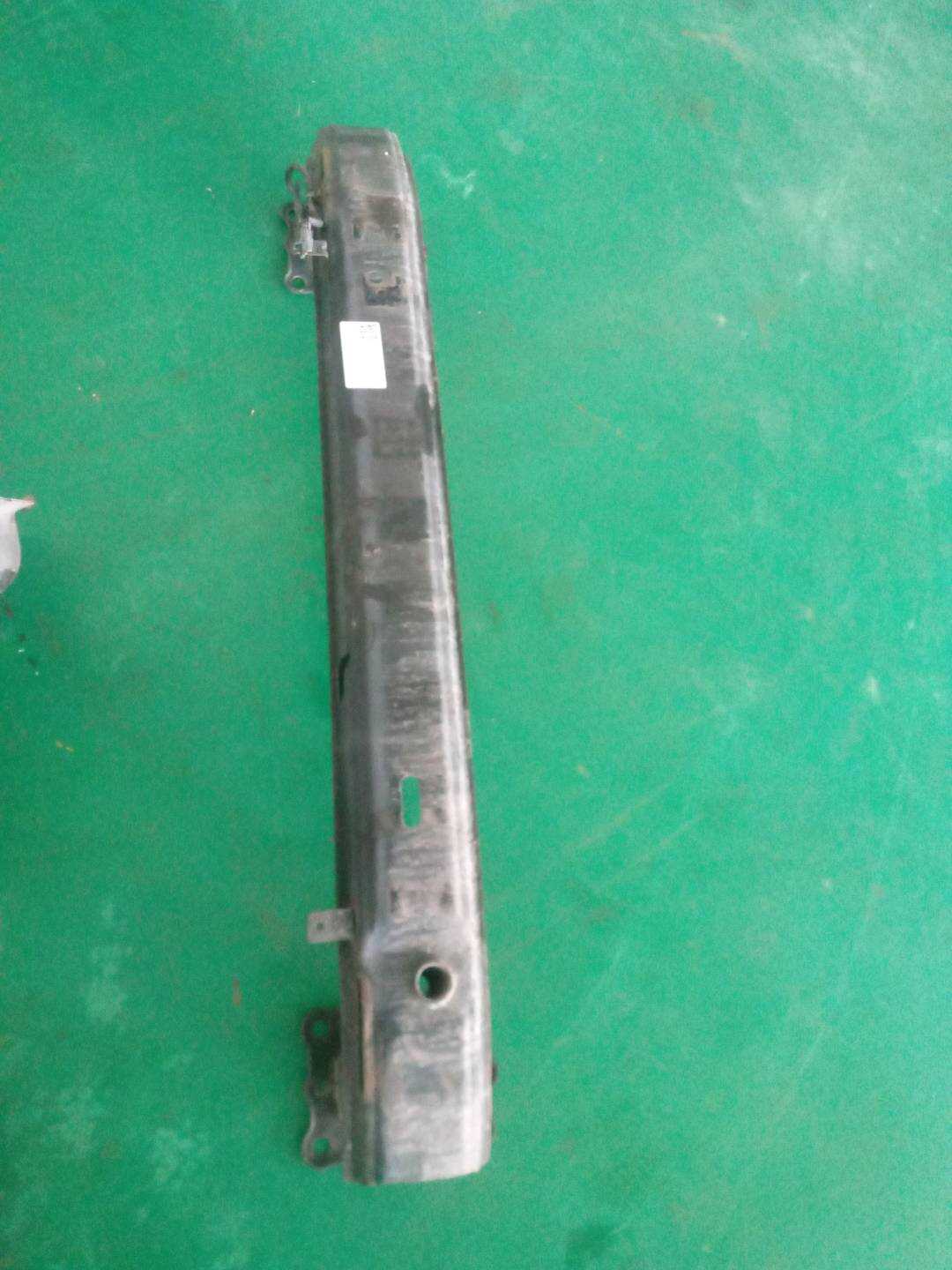 865304T000 前保险杠骨架