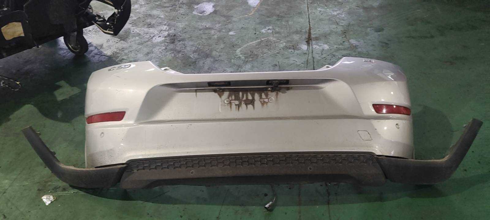 39803677 Rear Bumper Cover