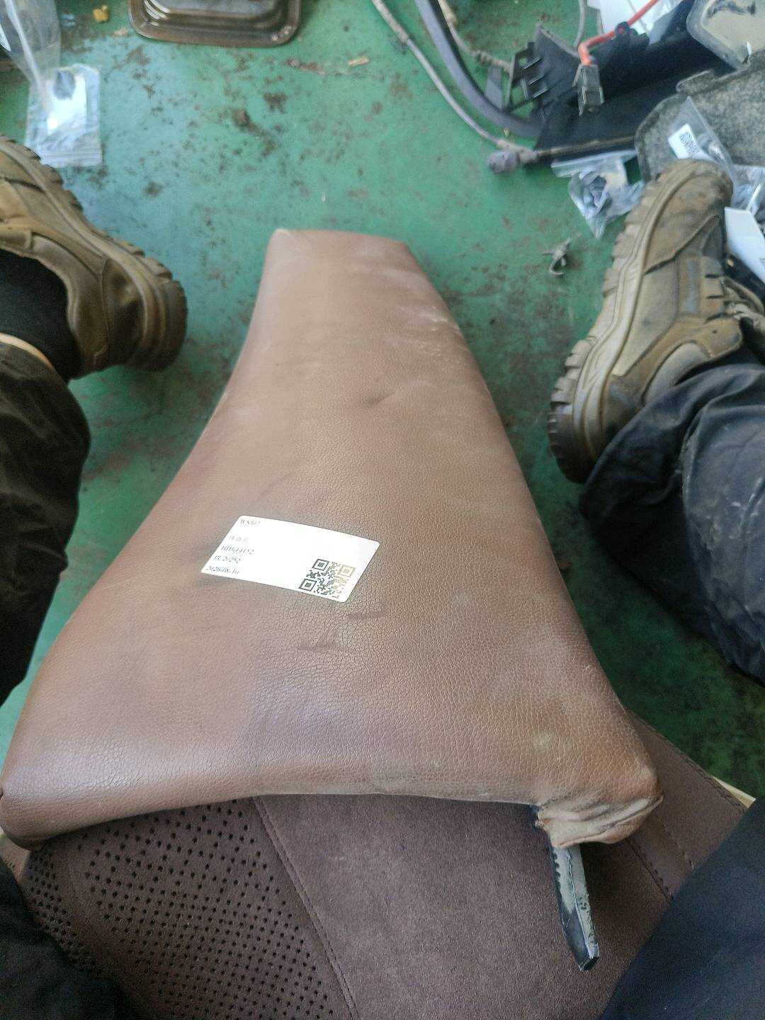 52202992383 后座椅侧靠背(左)
