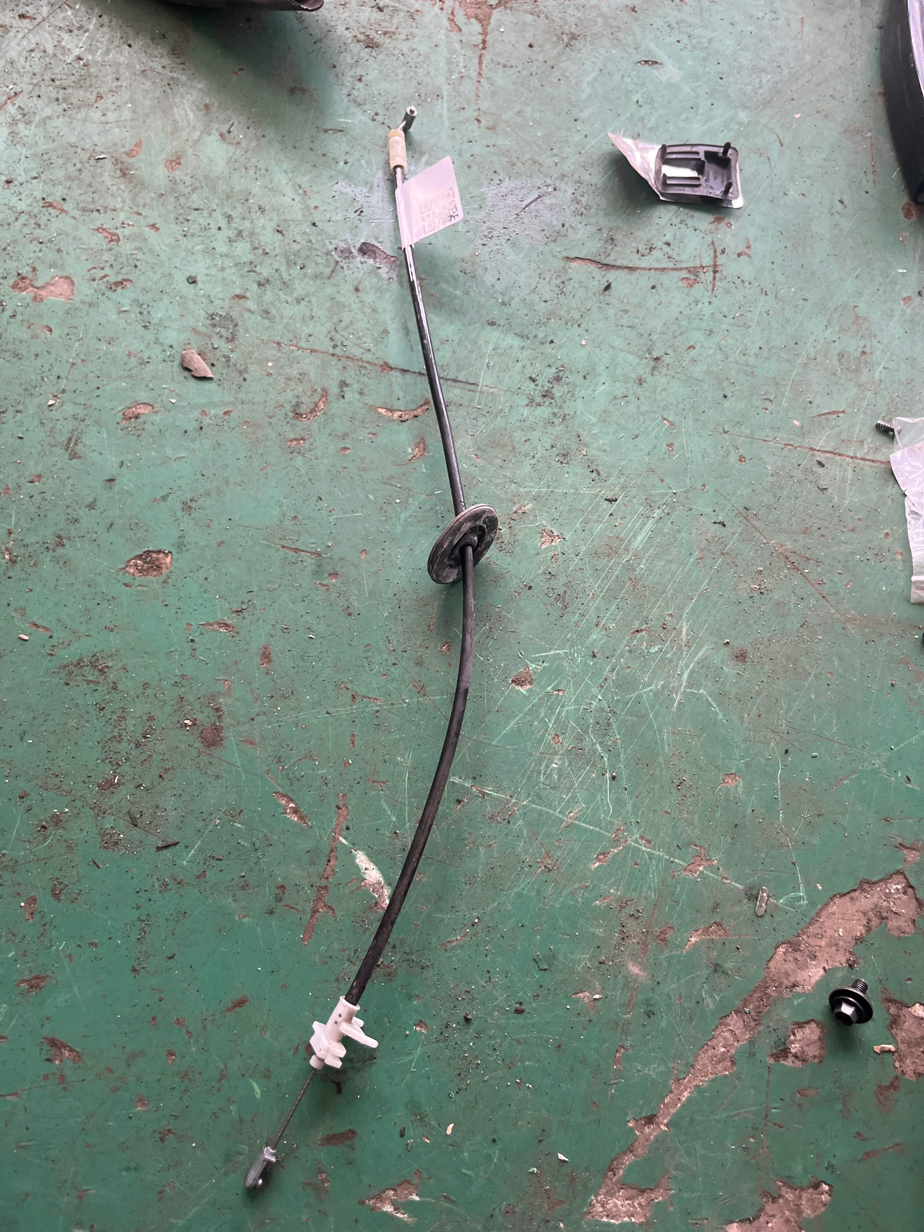 LR019820 Rear Door Inner Handle Cable, Left