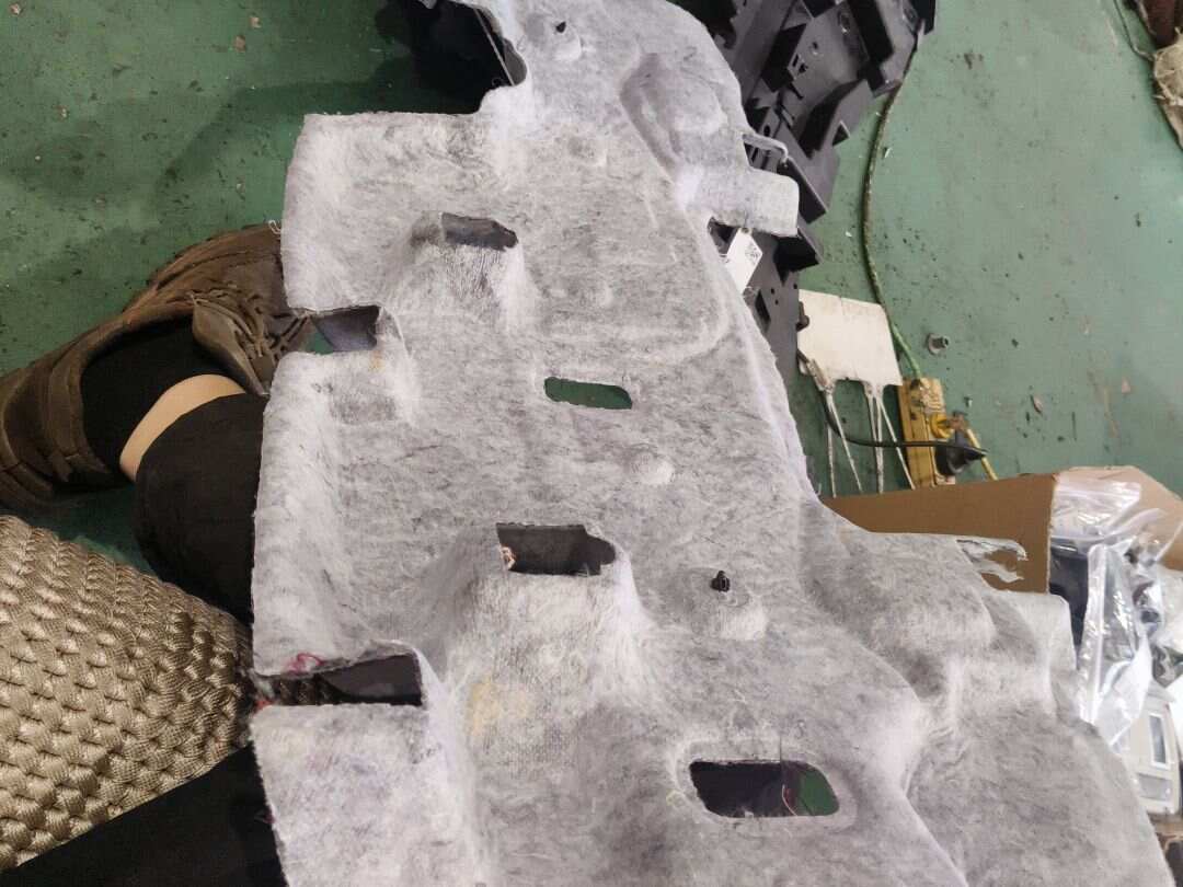 T2H3136 Rear Parcel Shelf Sound Insulation Panel