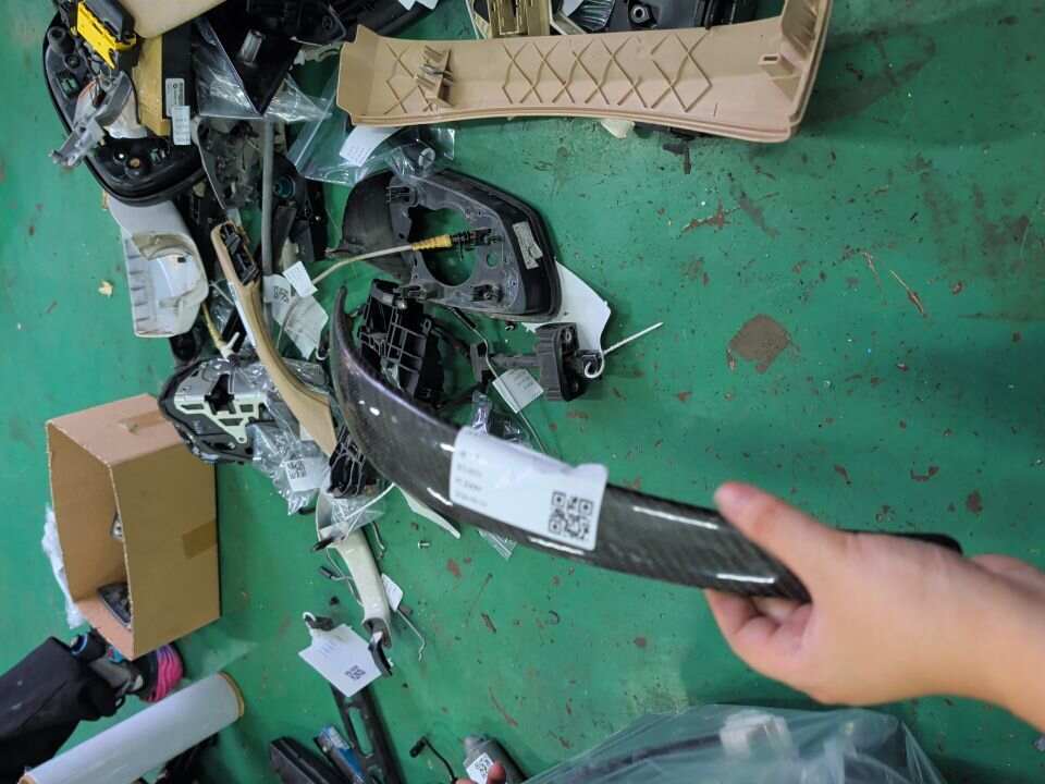 51416962103 前门扶手饰板(左)