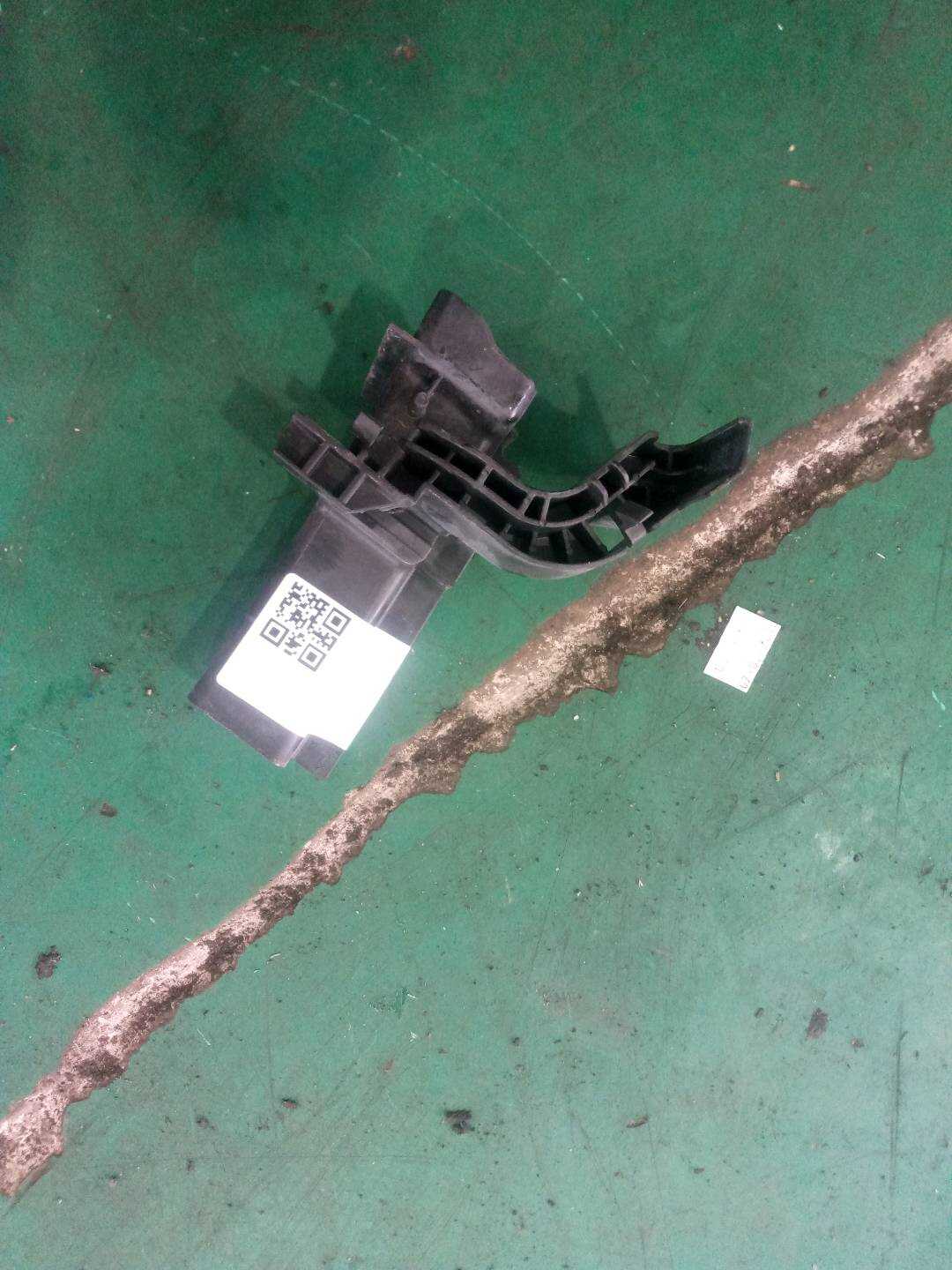 A1567230214 前门外拉手固定框支架(右)