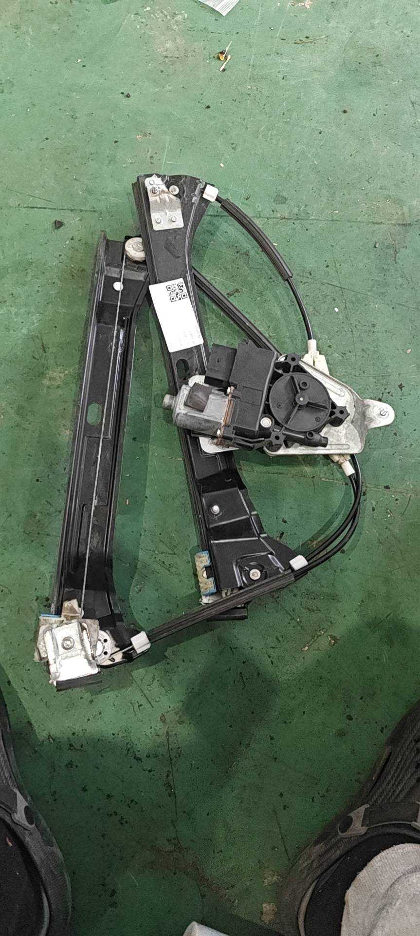 18D959801E 前门玻璃升降电机总成(左)