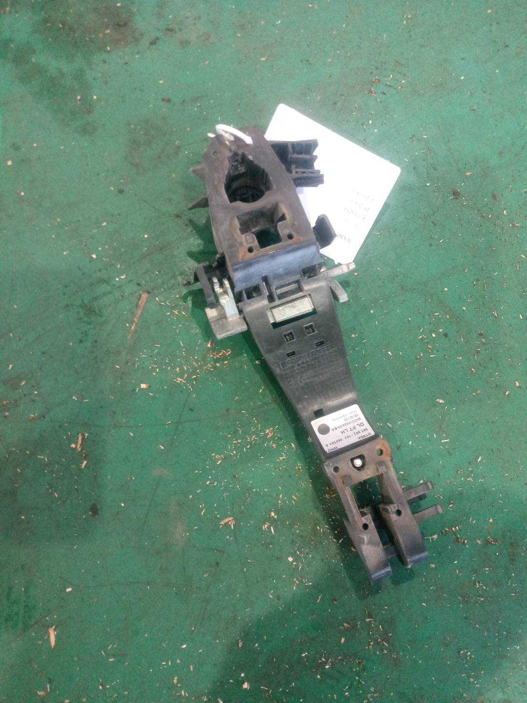 CXF500150 前门外拉手固定框(左)