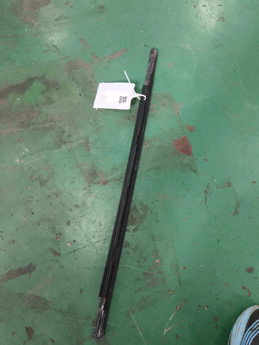 51348402631 后门玻璃压条(左内)