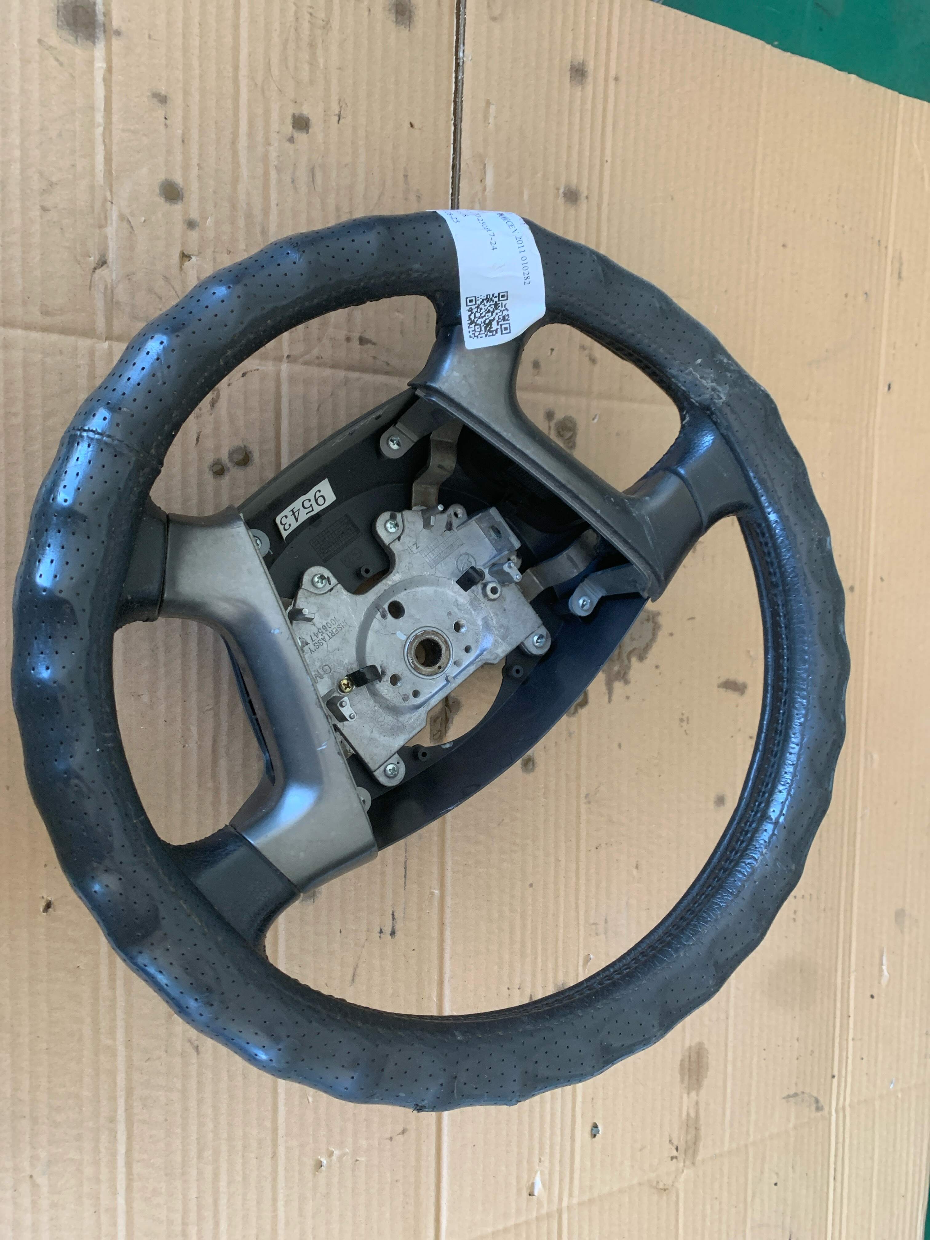 9009543 Steering Wheel