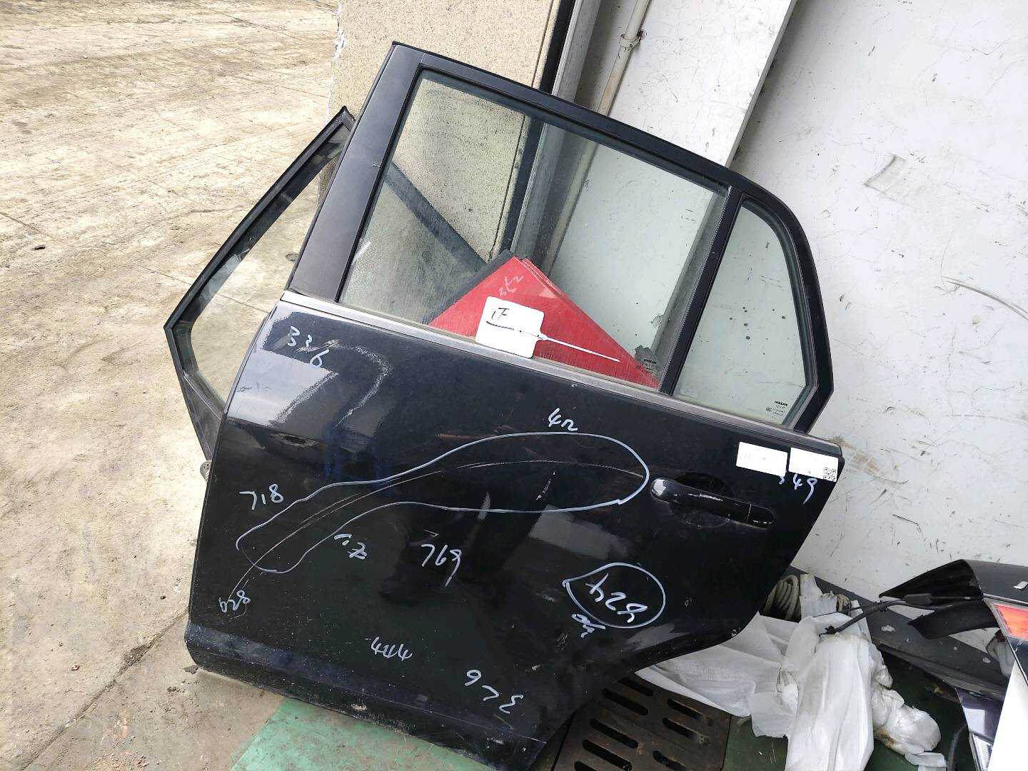 H21011JZAA 后门壳（左）