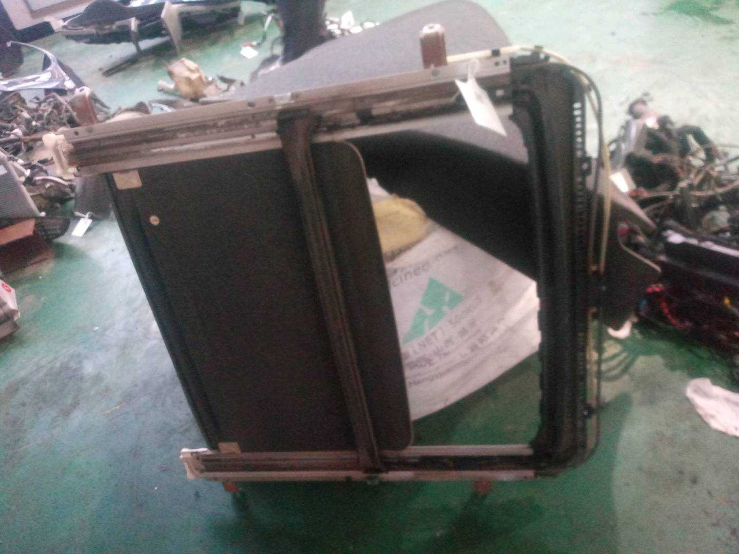 6320033110A0 天窗底座