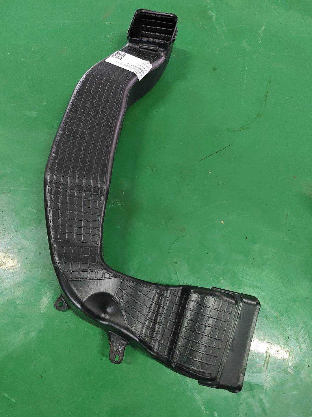23119022 Dashboard A/C Duct, Right