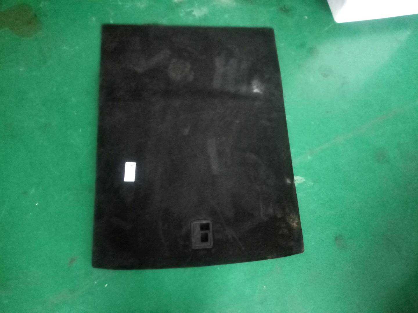 4KG863463CA9 行李箱地毯