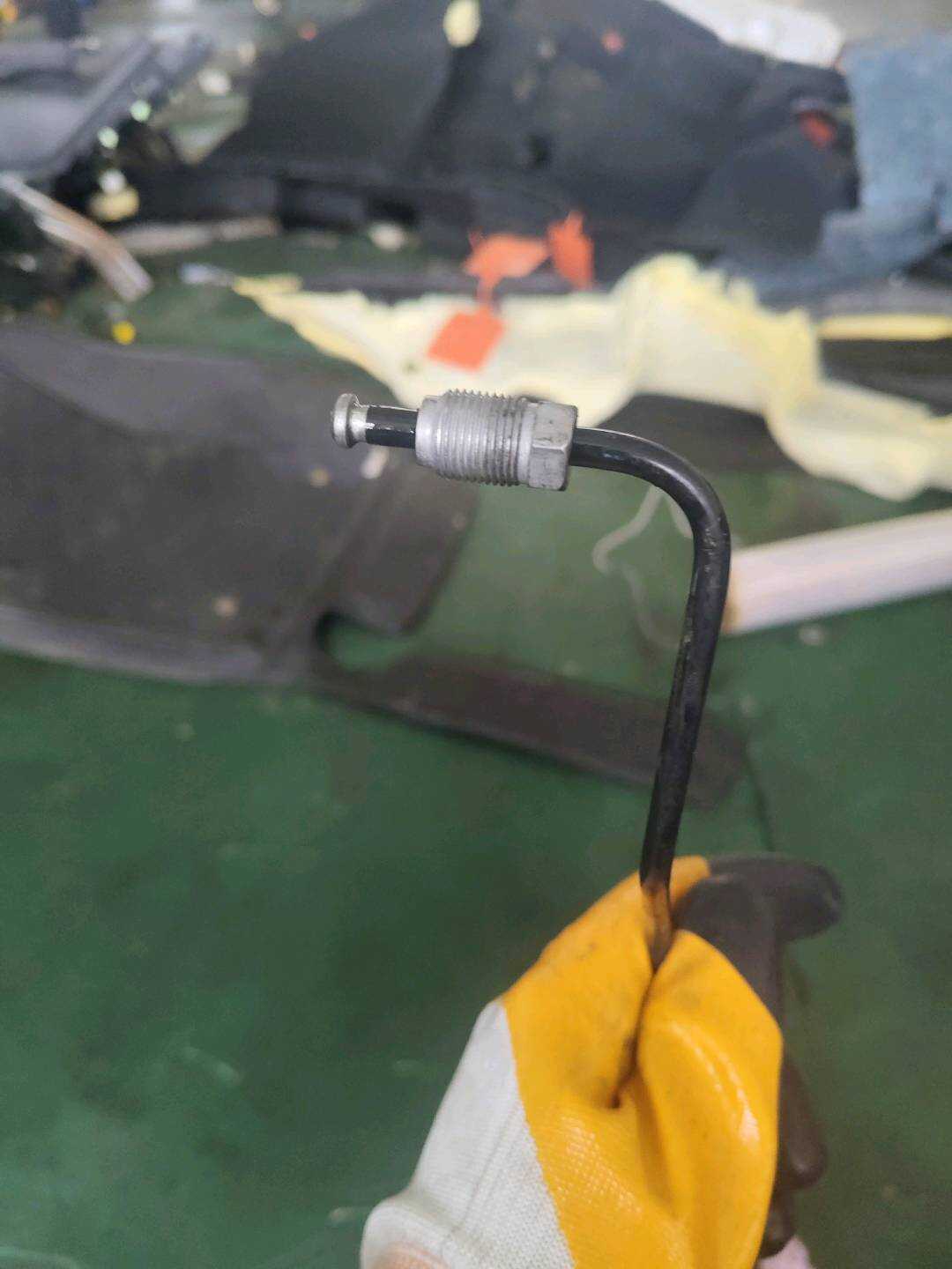 B012805 Front Brake Line, Right