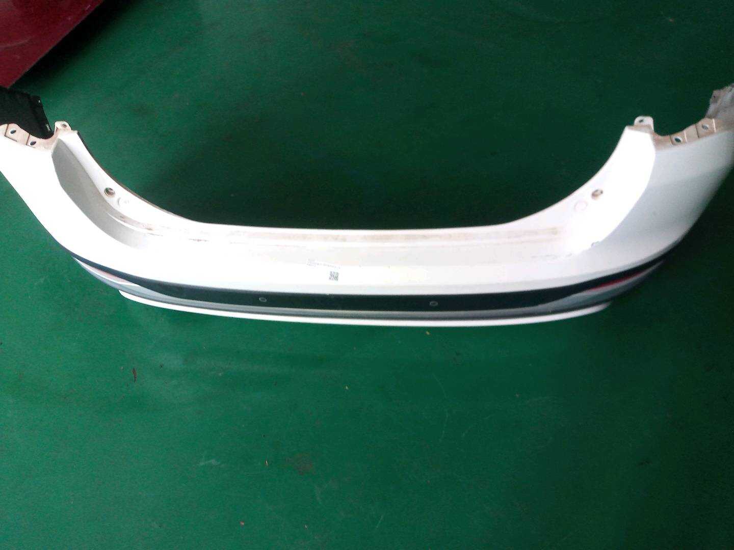 4563183 Rear Bumper Cover