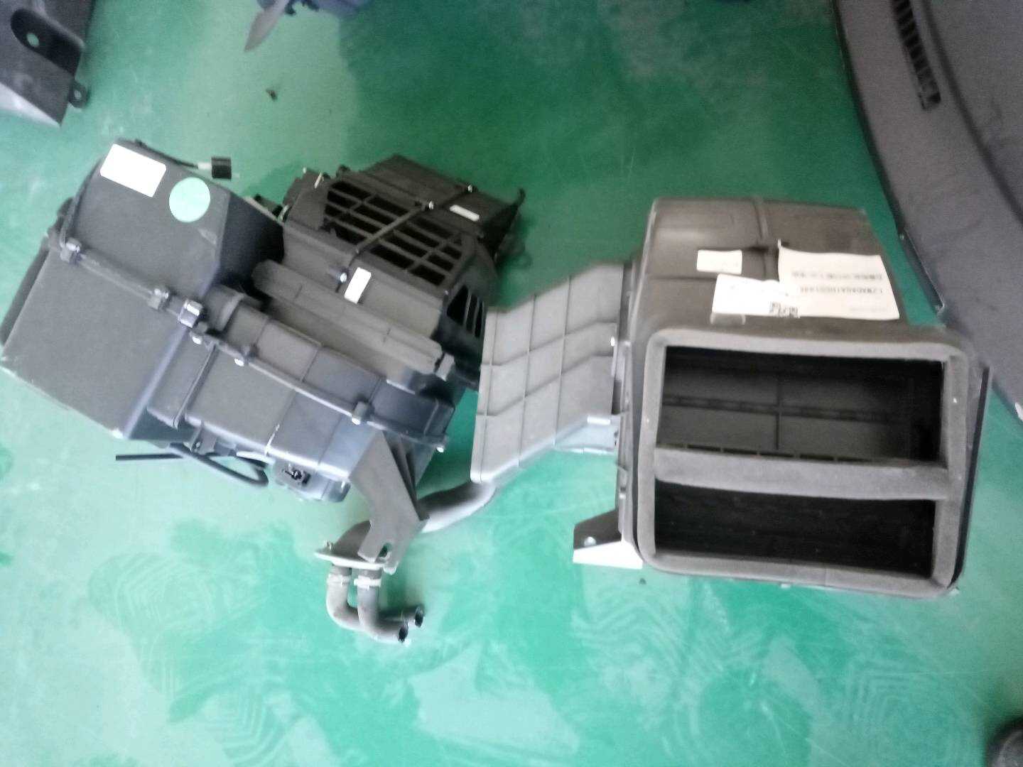 24354998 水箱