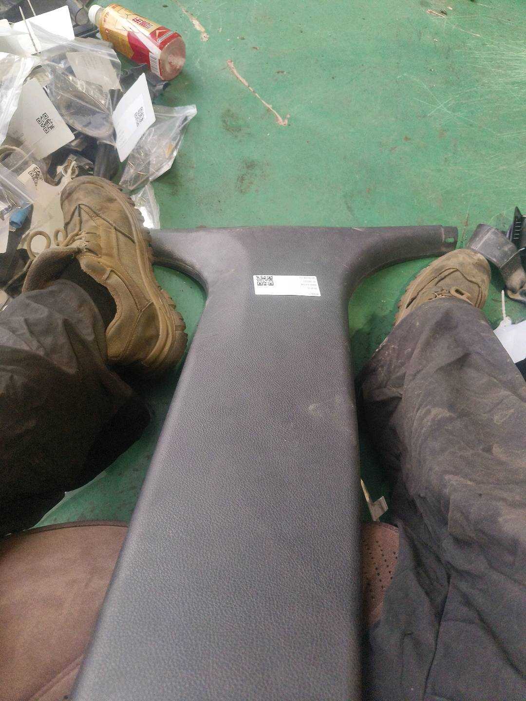 51437221028 B柱内衬(右下)
