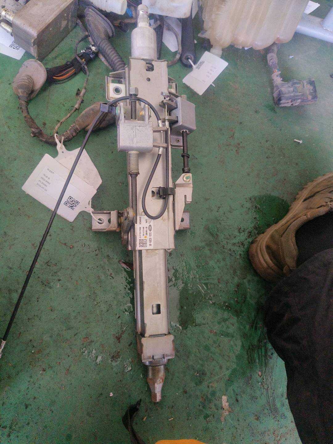 T2H19927 Steering Column