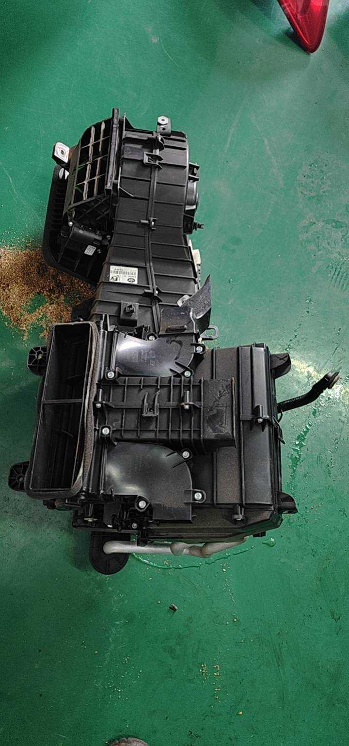 8107055EY 蒸发箱总成