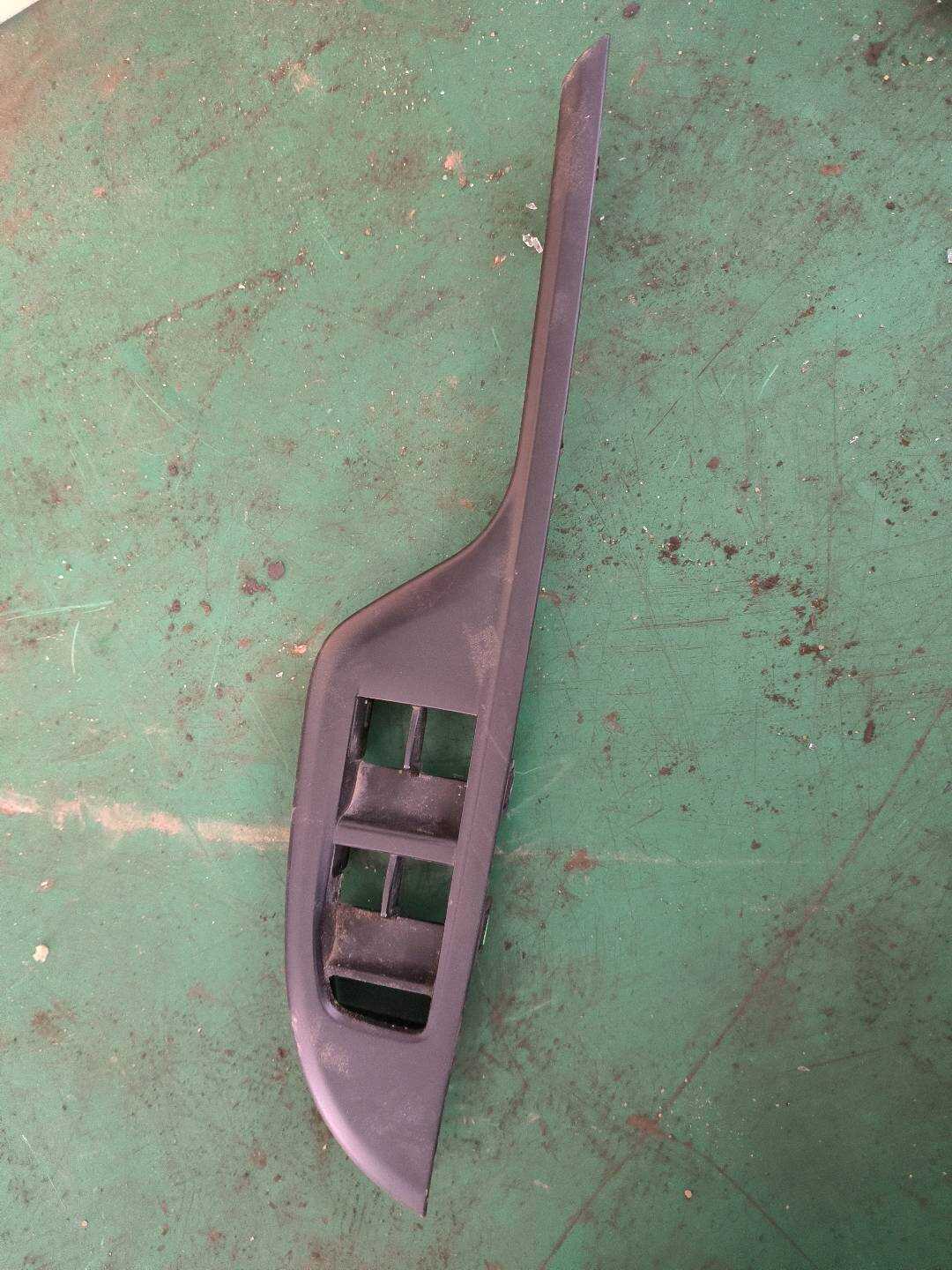 26206331 Front Door Window Switch Trim Panel, Left