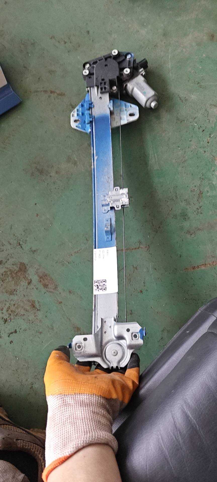 72210TW0H01 前门玻璃升降器总成（右）