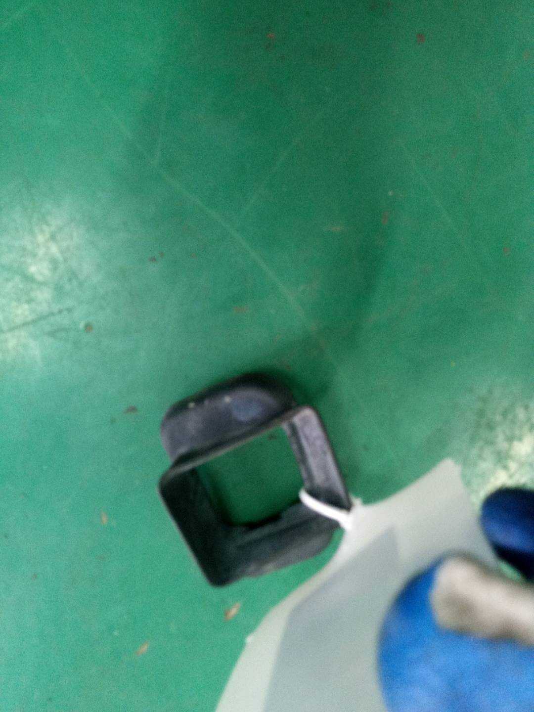 51218402533 密封件 前部 左