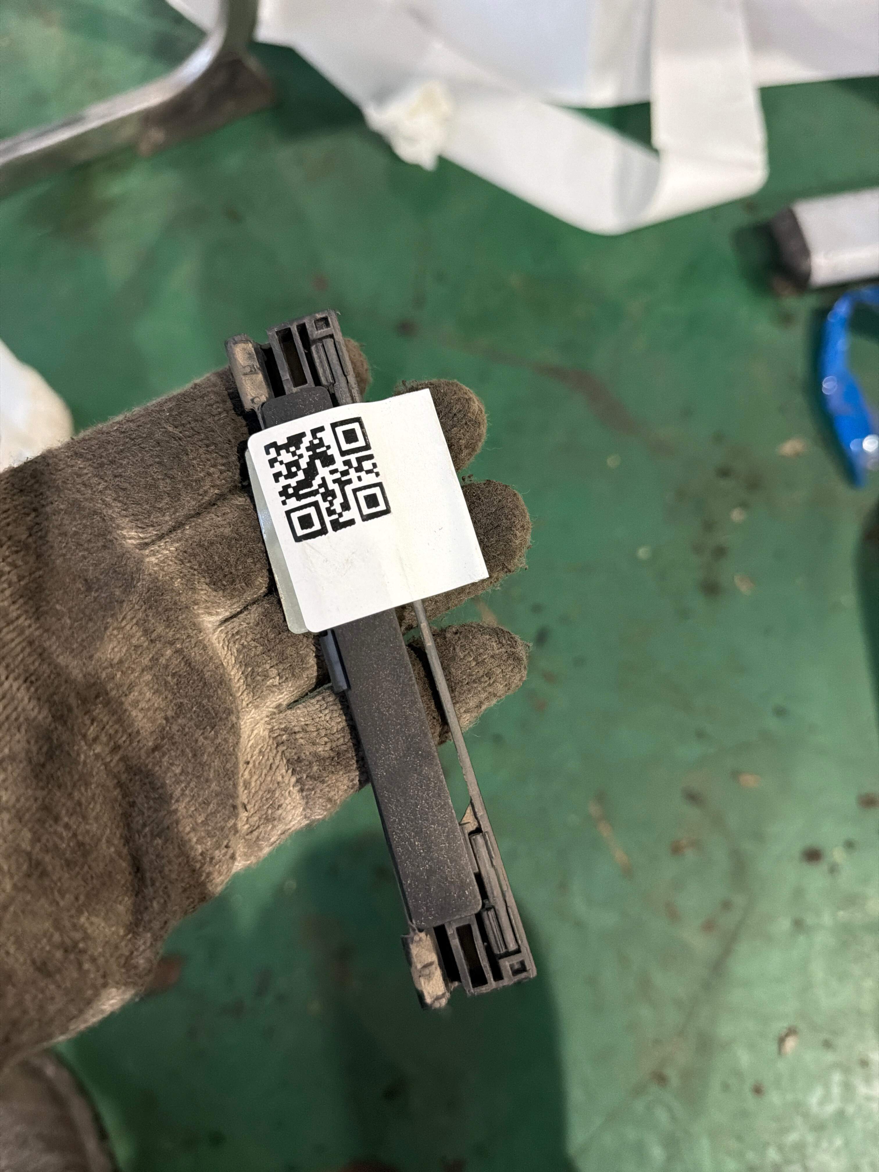 A1696950330 Protective Cover