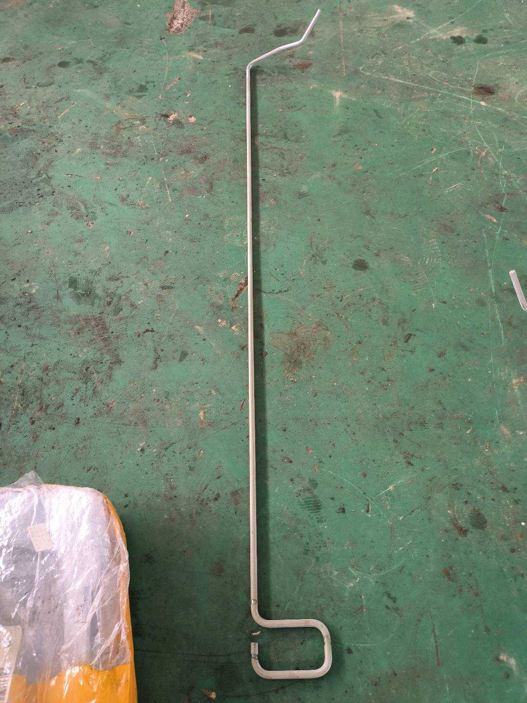 26236743 尾盖扭力杆（右）