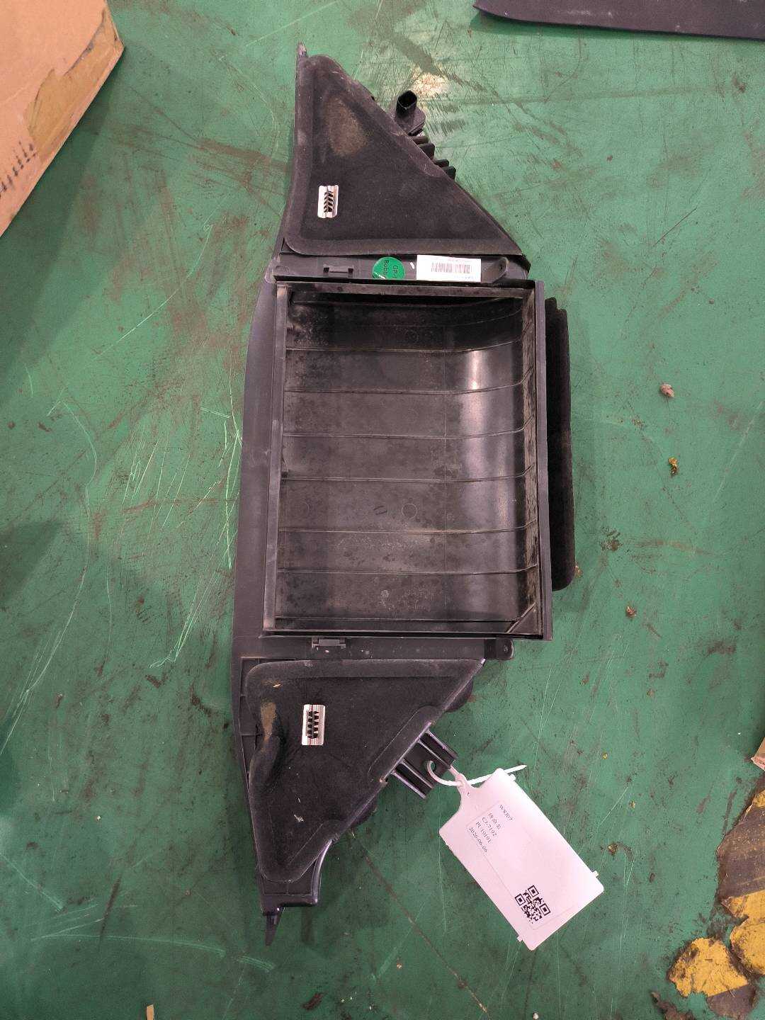 P0092391 Front A/C Fresh Air Duct Assembly