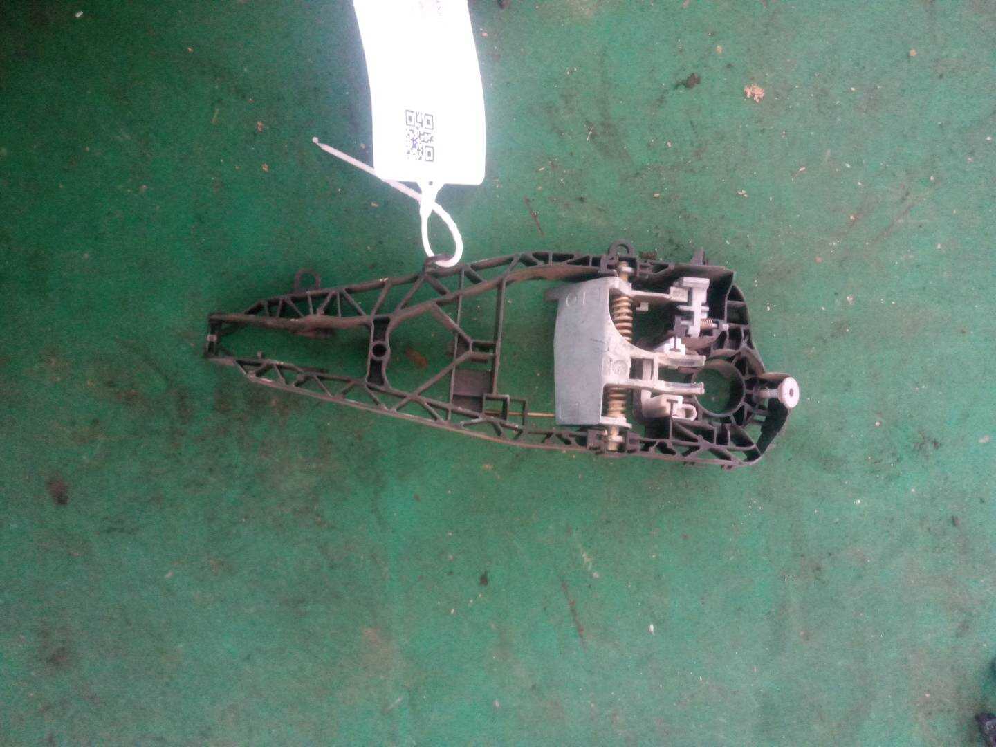 51217401209 前门外拉手固定框（左）