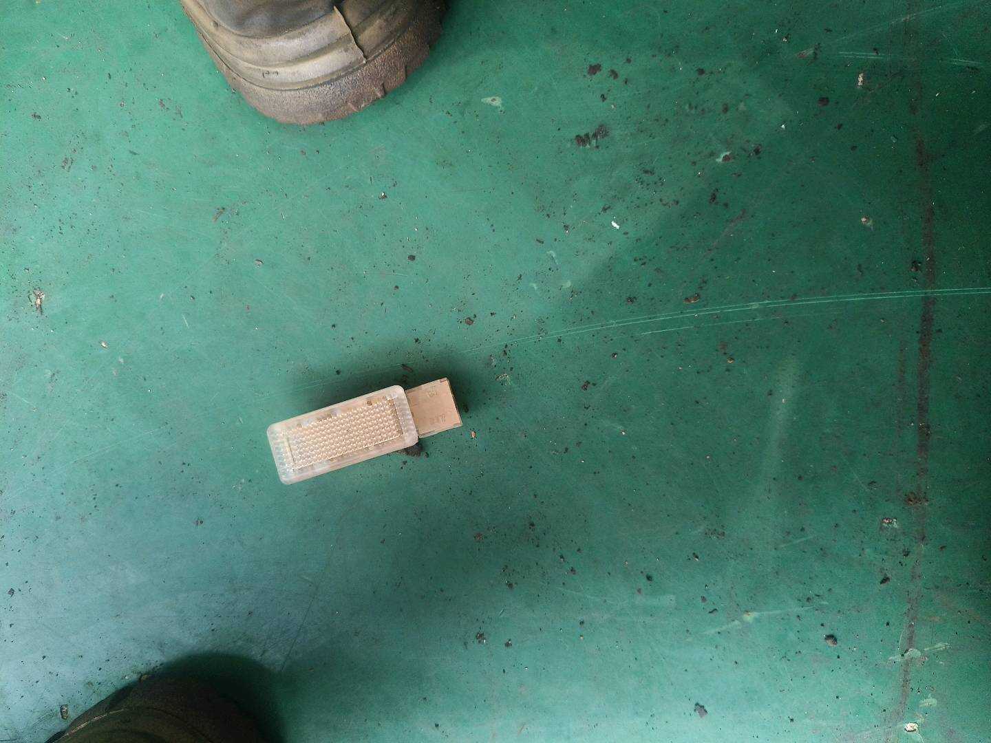95563220201 仪表台杂物箱灯