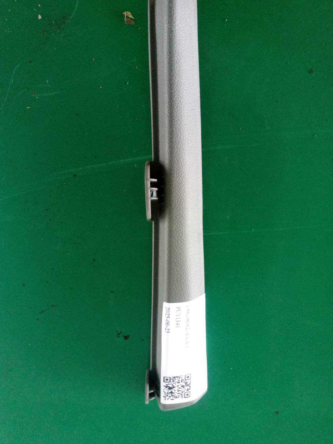 L8K0868204A1CT A柱内衬(右中)