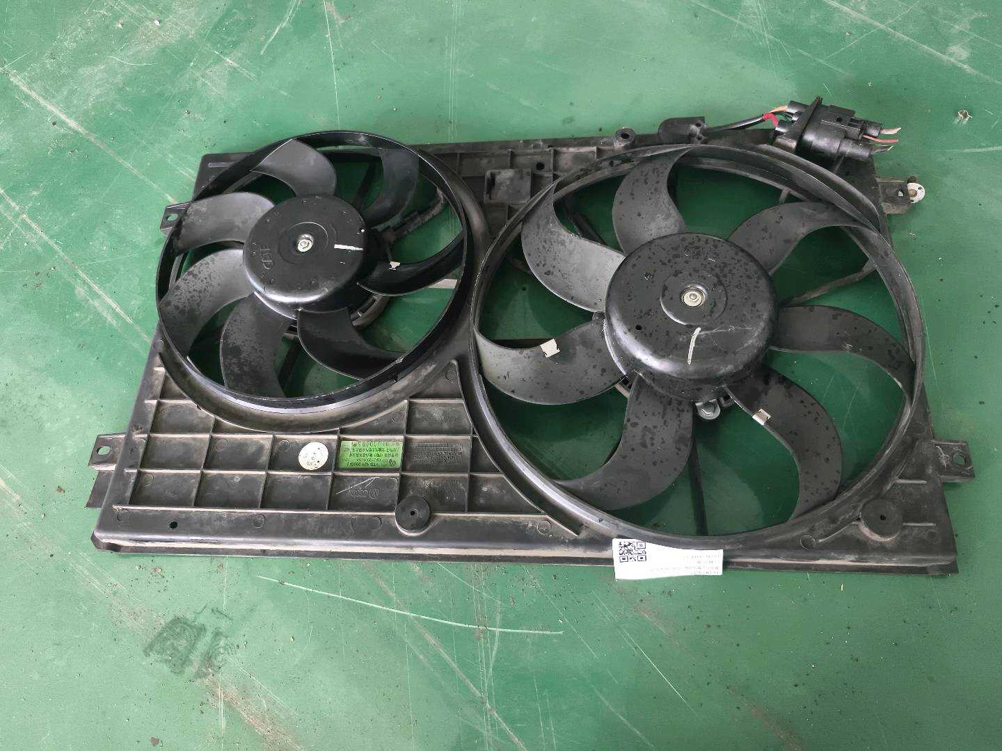 1KD819031 暖风散热器