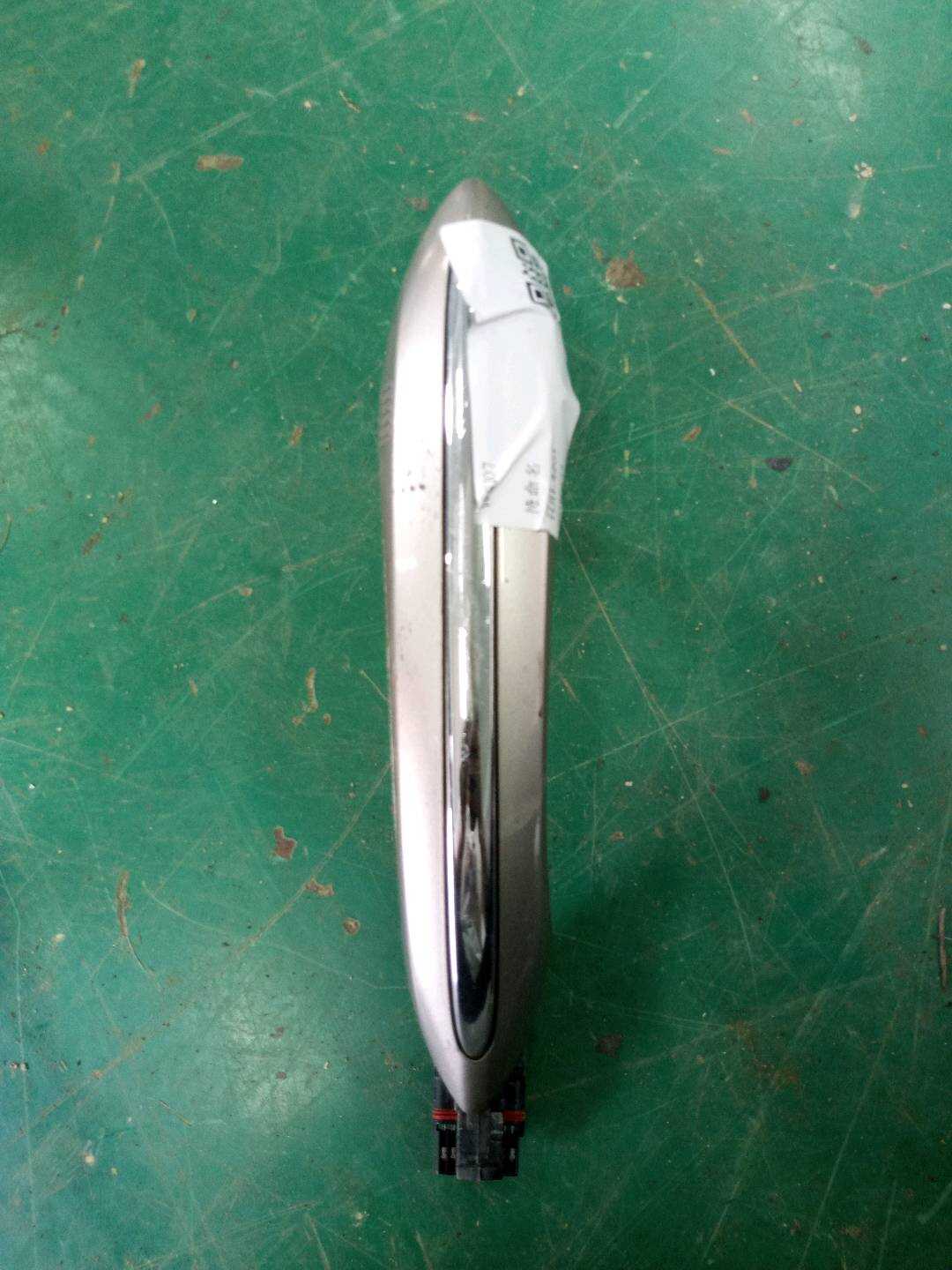 51217249981 后门外拉手(左)