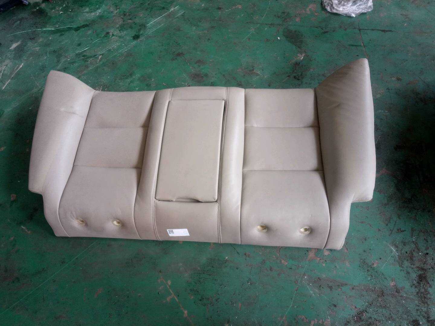 8E5885805DT Rear Seat Backrest Cover