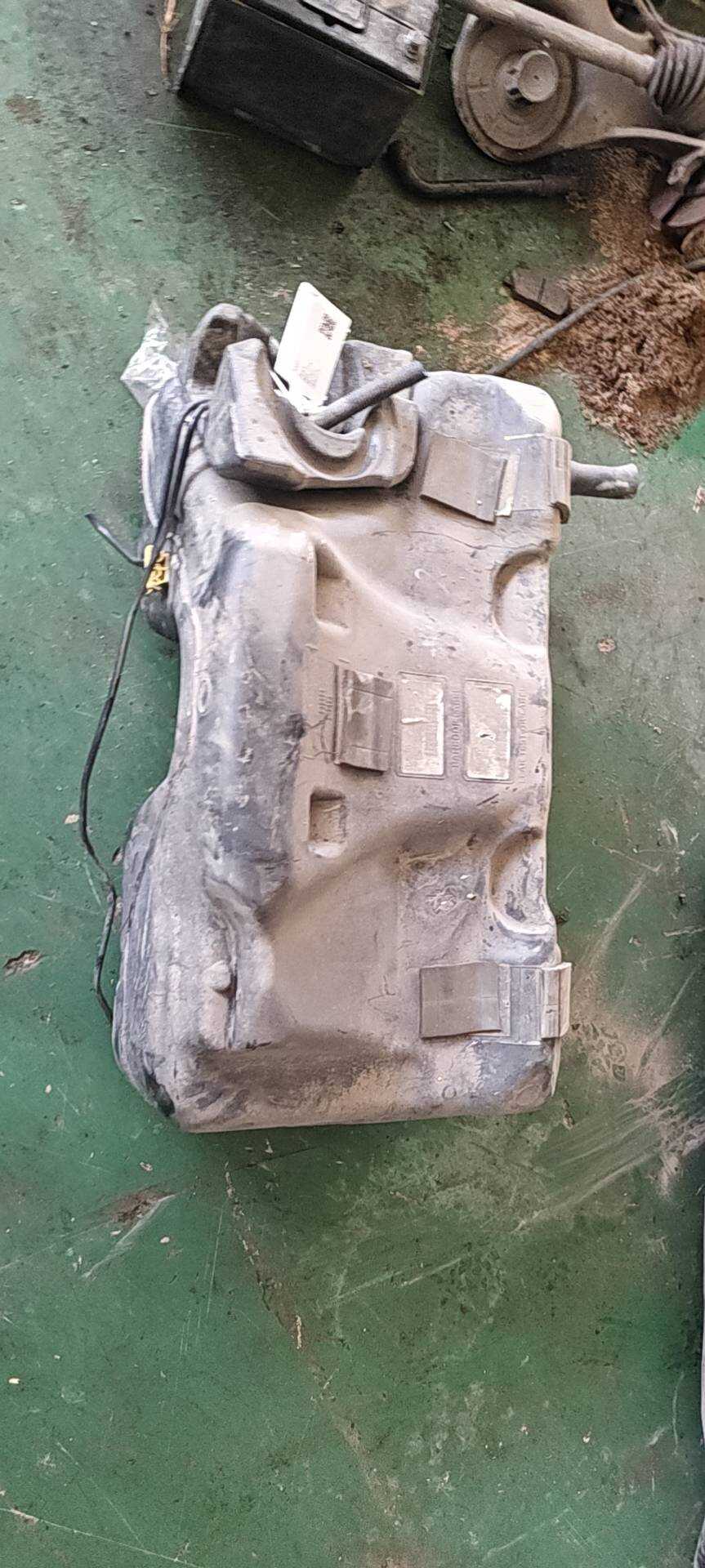 LR032540 Fuel Tank