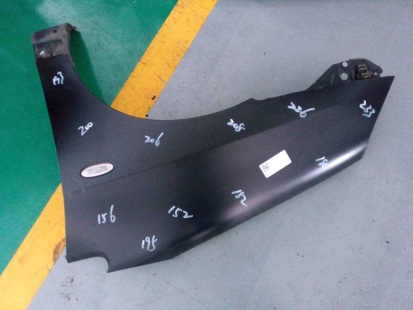 5770054830 Front Fender, Left