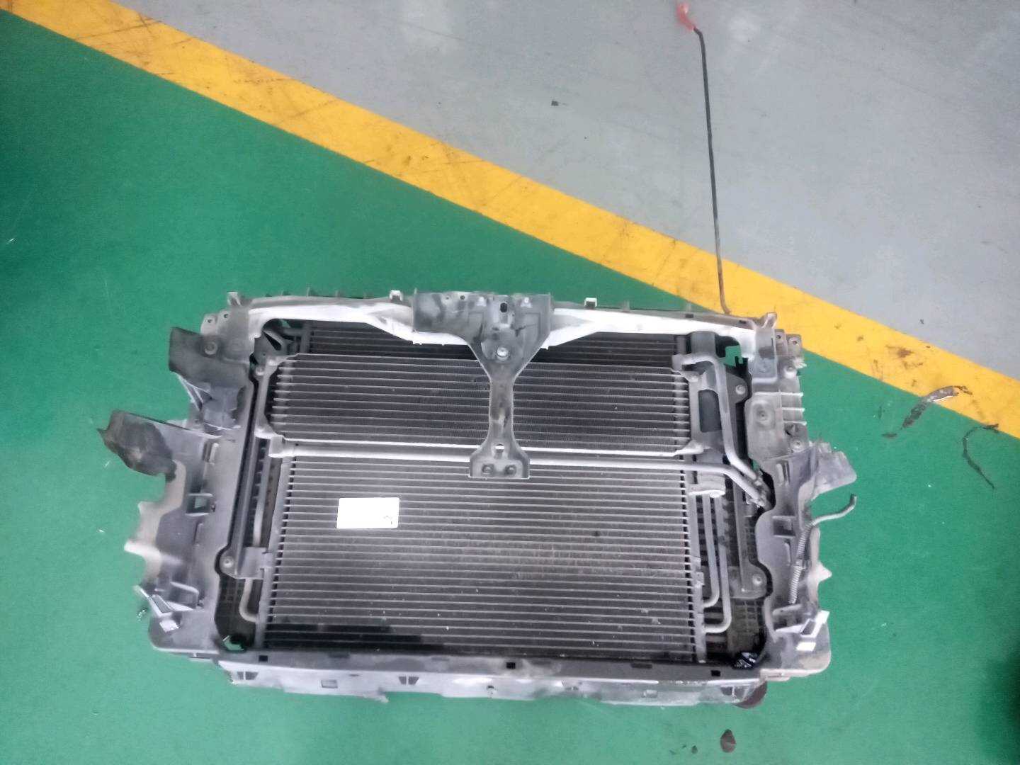 5ND820411 冷凝器