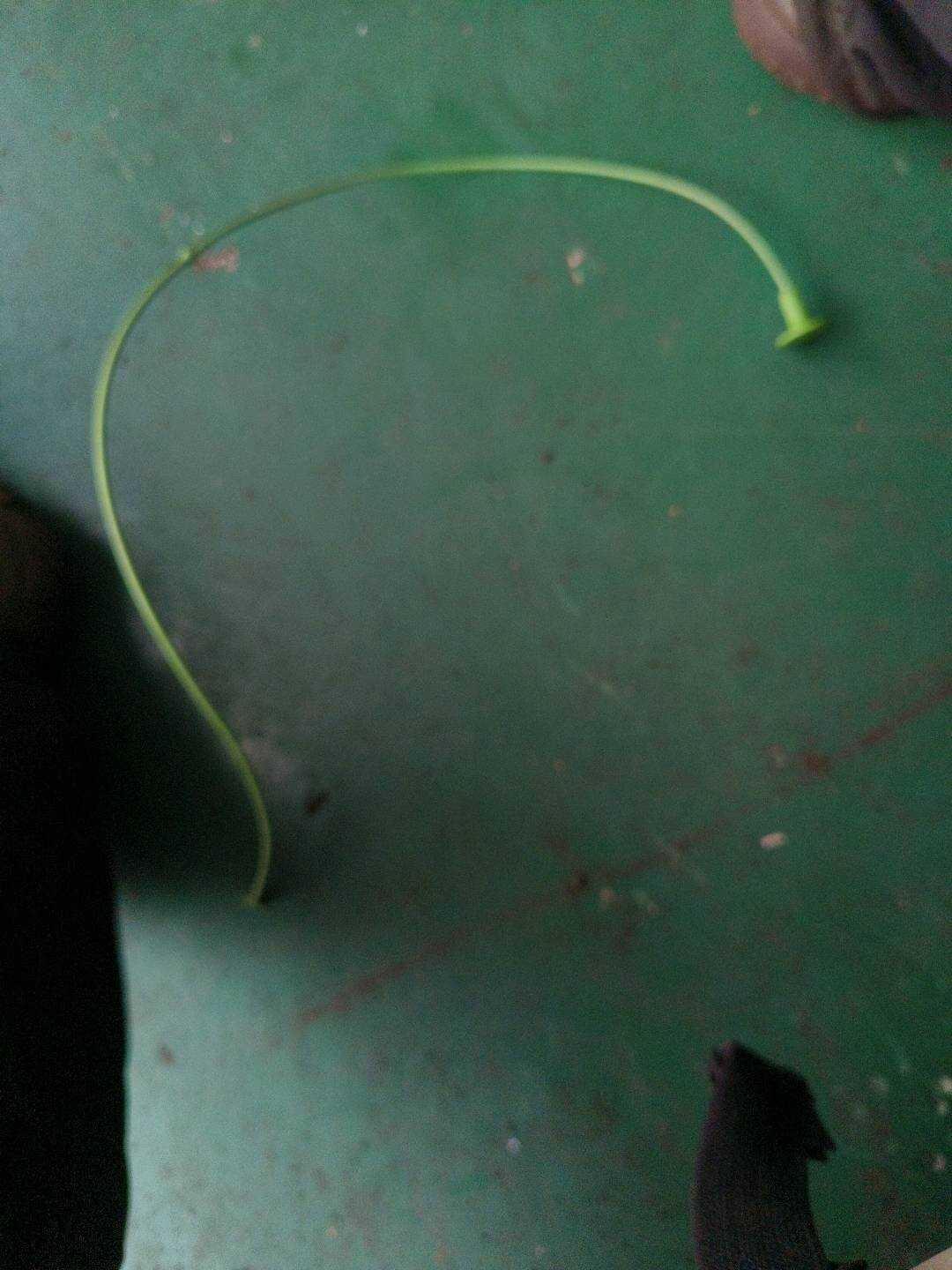 51257297008 燃油箱盖拉线